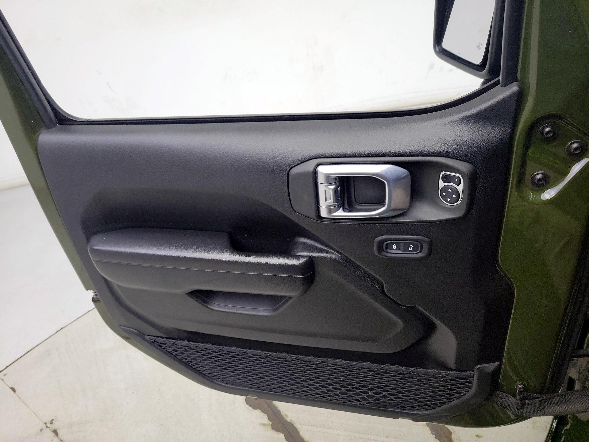 Thumbnail: 2021 Jeep Wrangler - 12