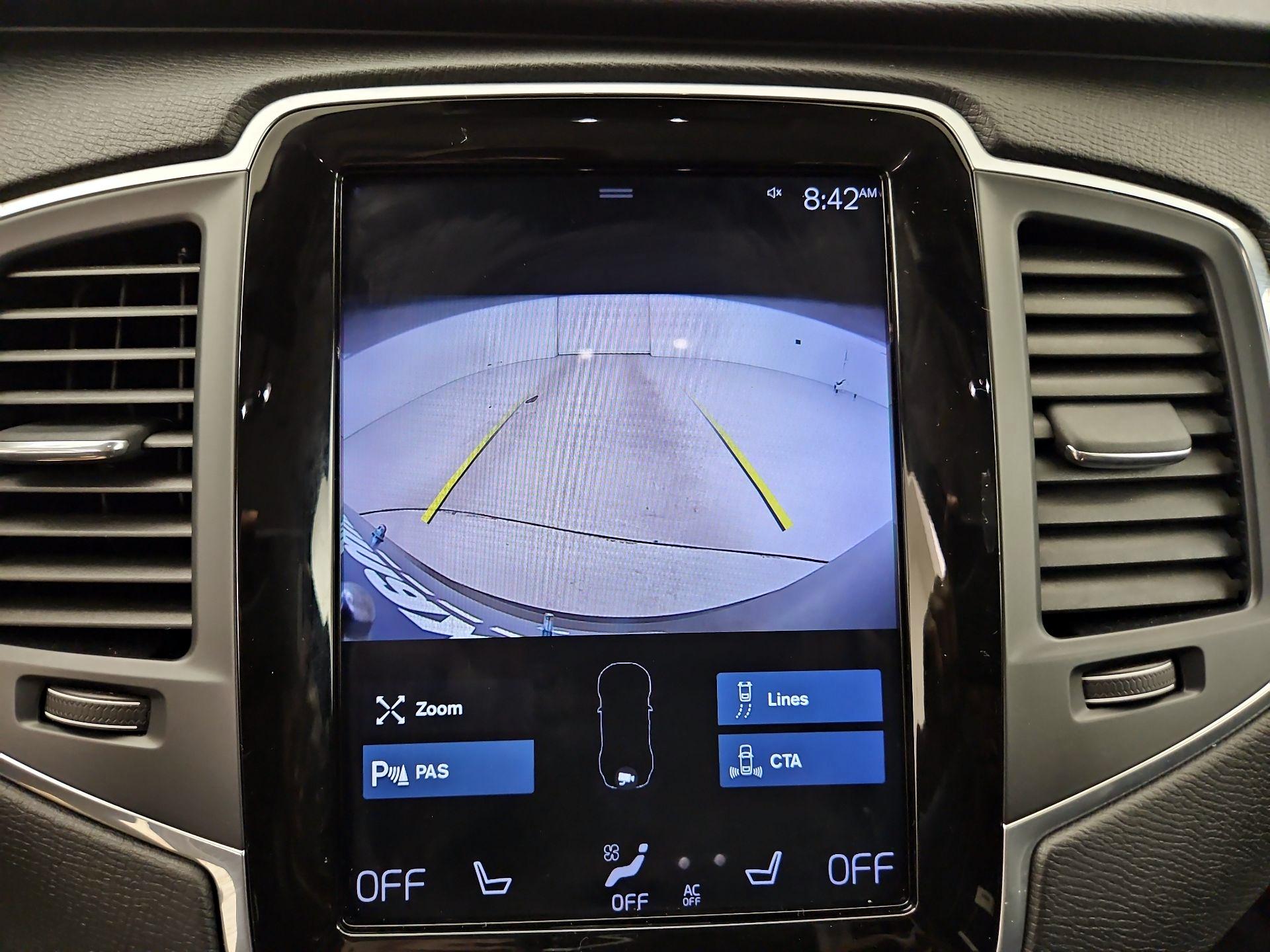 Thumbnail: 2019 Volvo XC90 - 15