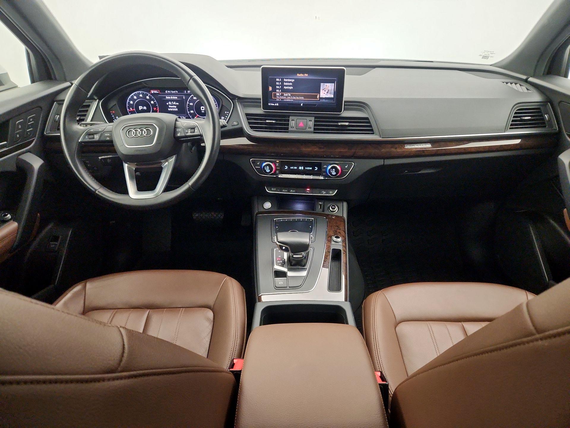 Thumbnail: 2020 Audi Q5 - 9