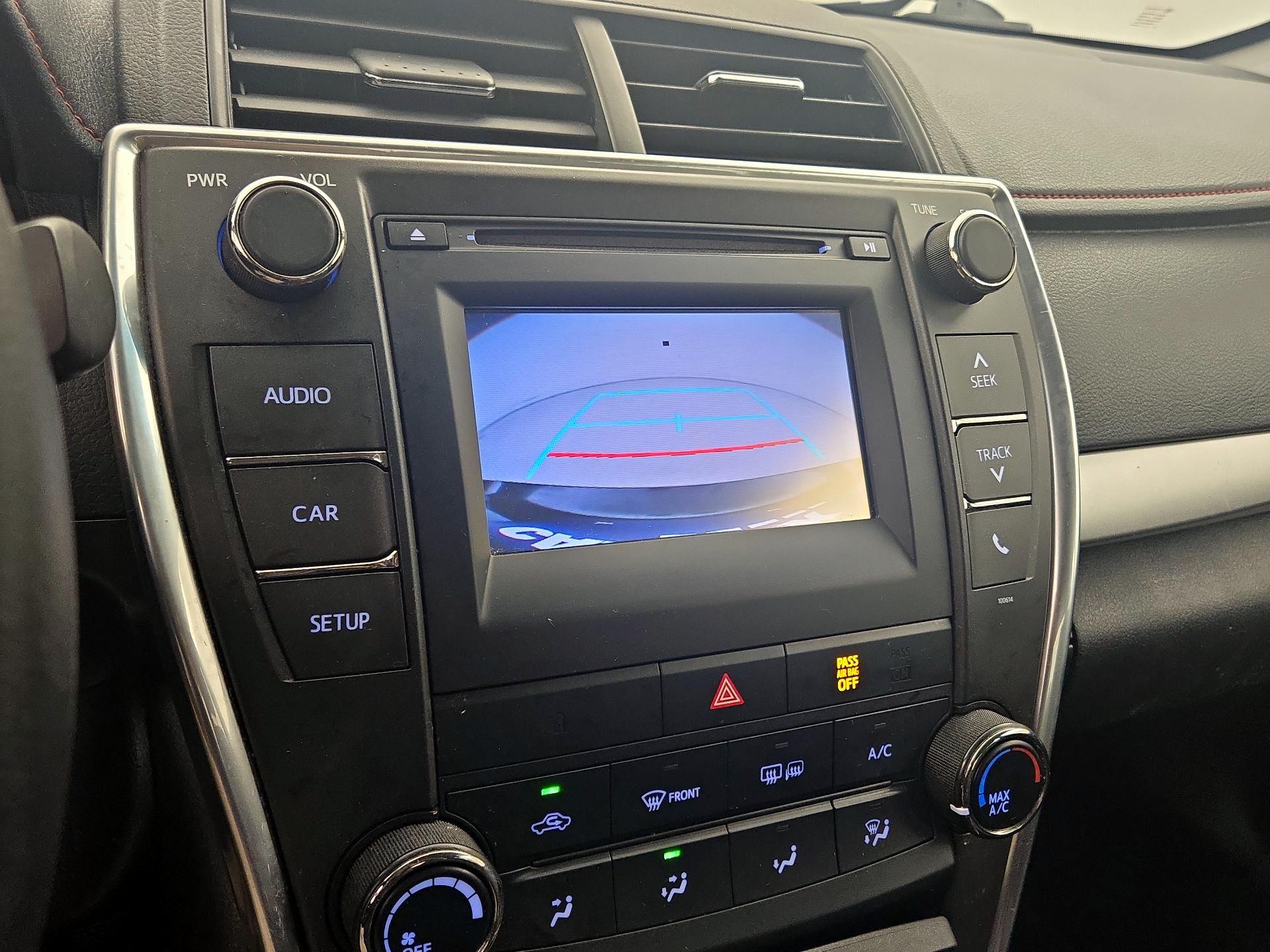 Thumbnail: 2016 Toyota Camry - 14