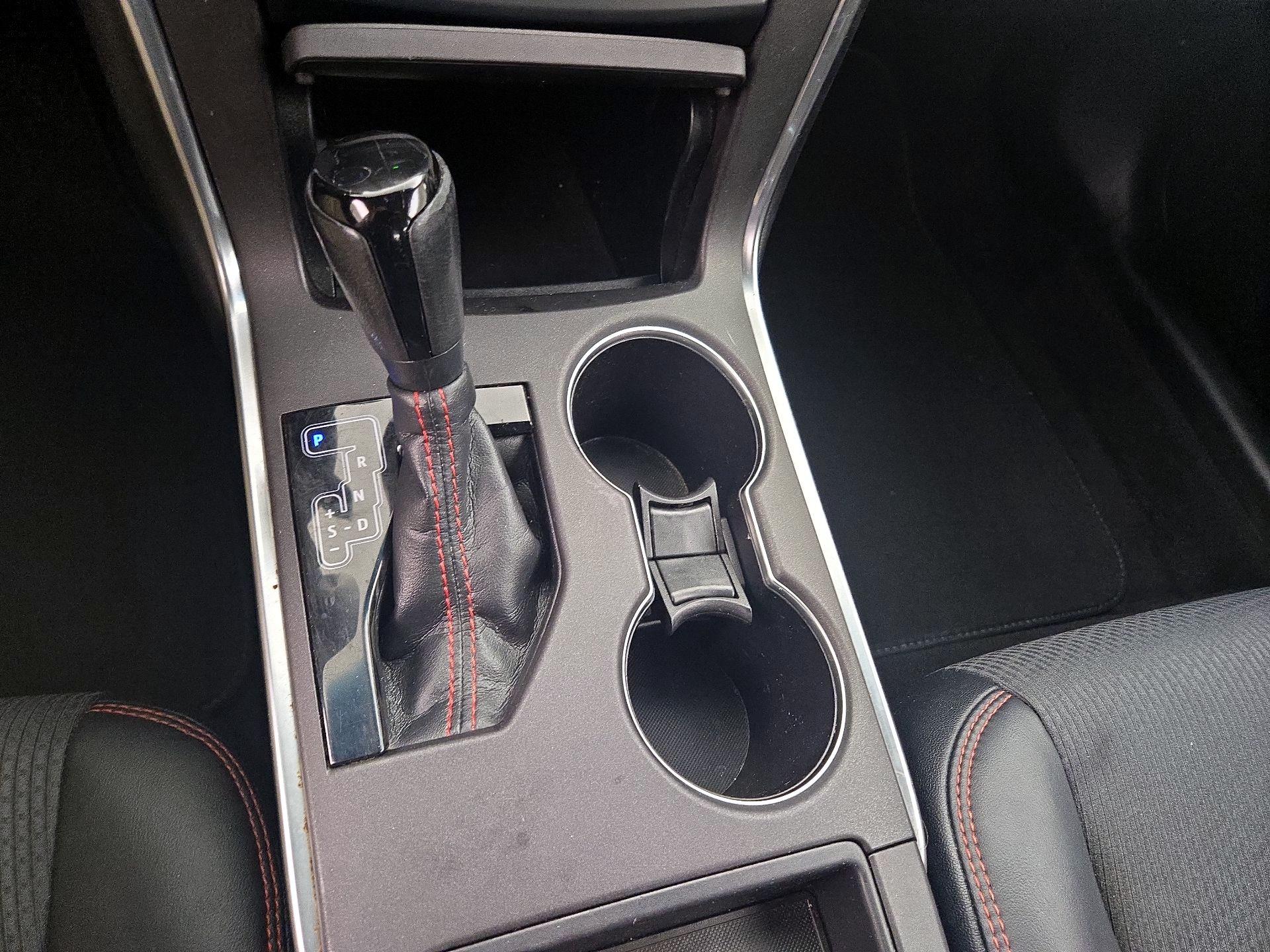 Thumbnail: 2016 Toyota Camry - 17