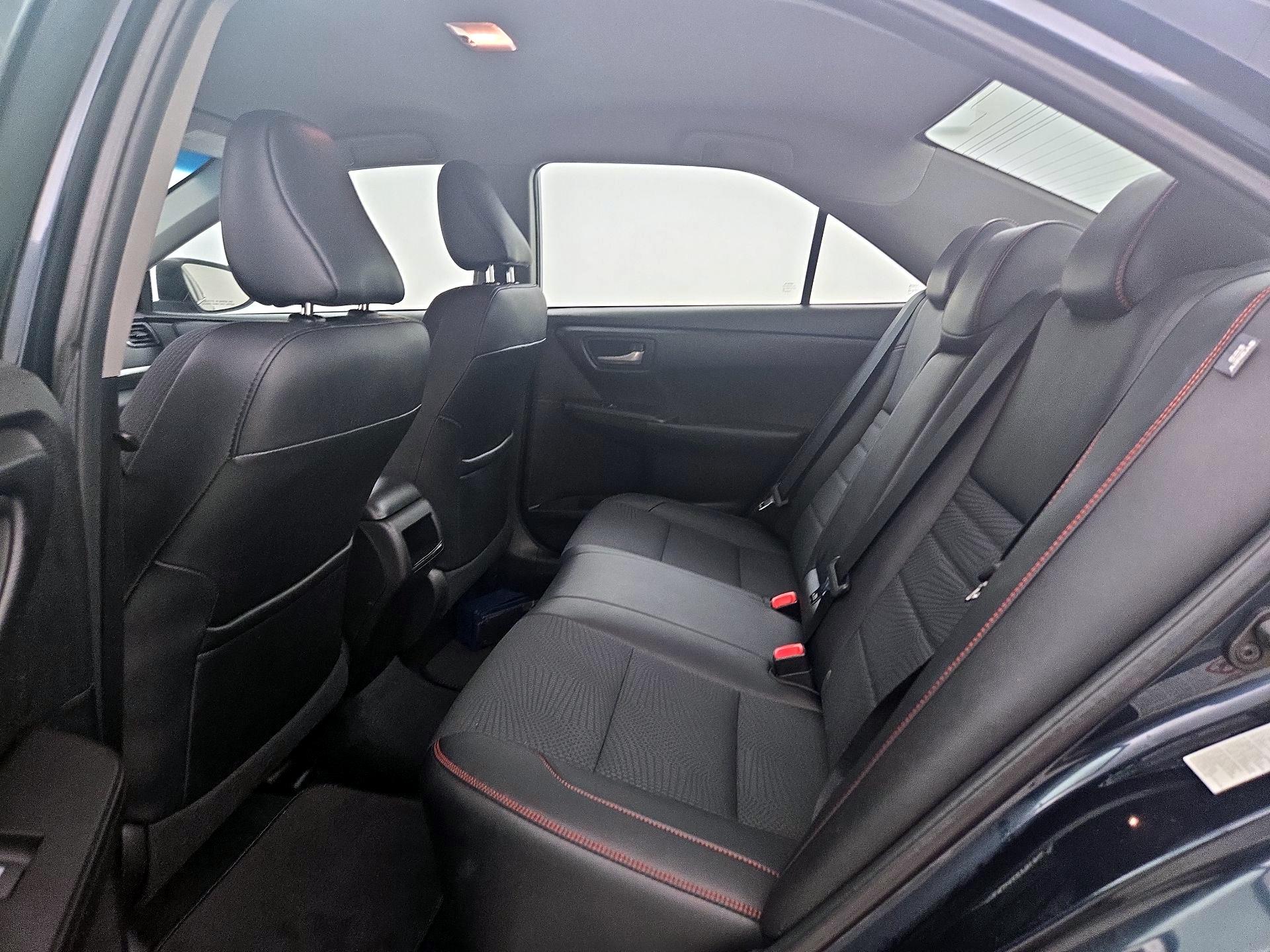 Thumbnail: 2016 Toyota Camry - 19