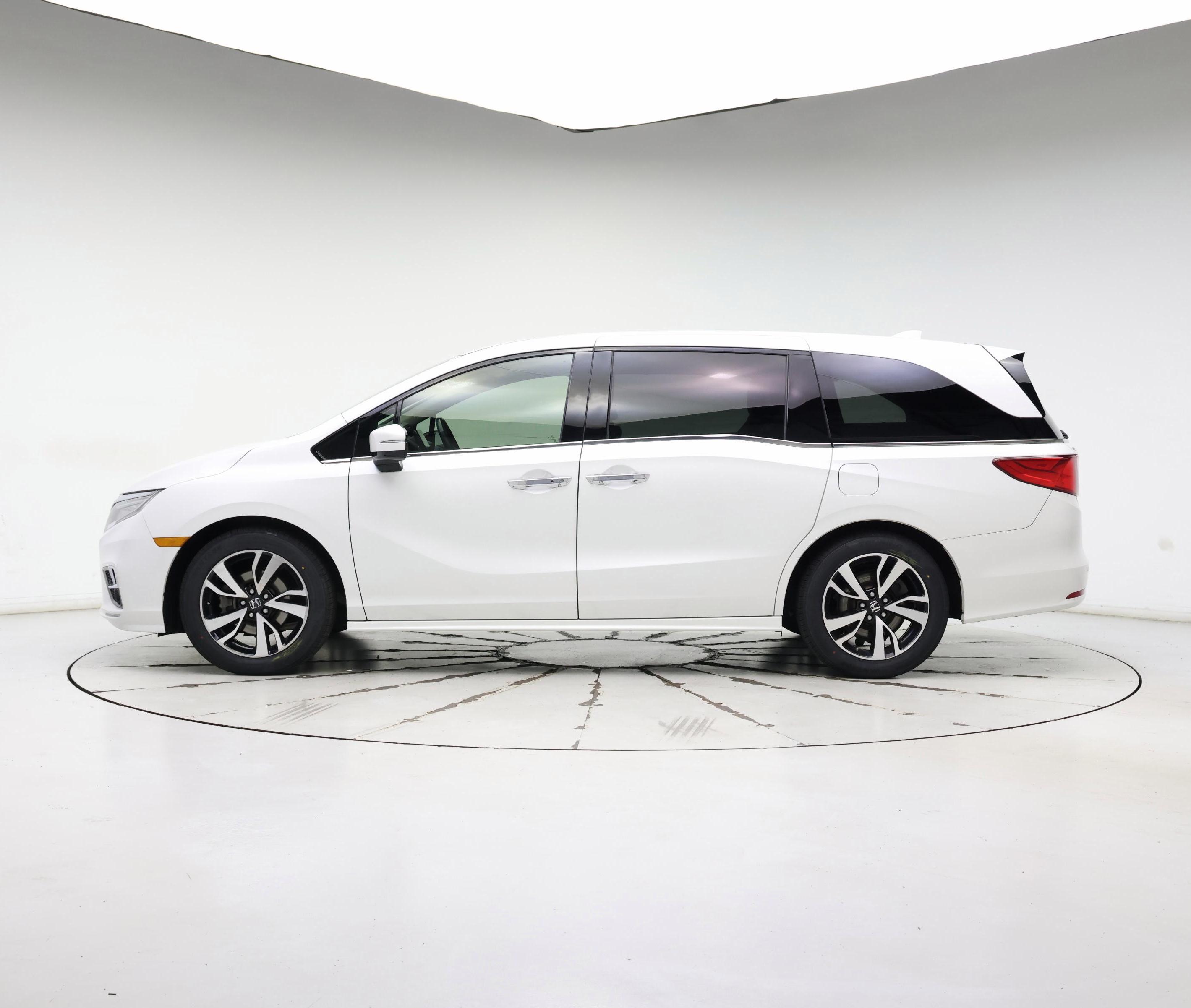 Thumbnail: 2020 Honda Odyssey - 3