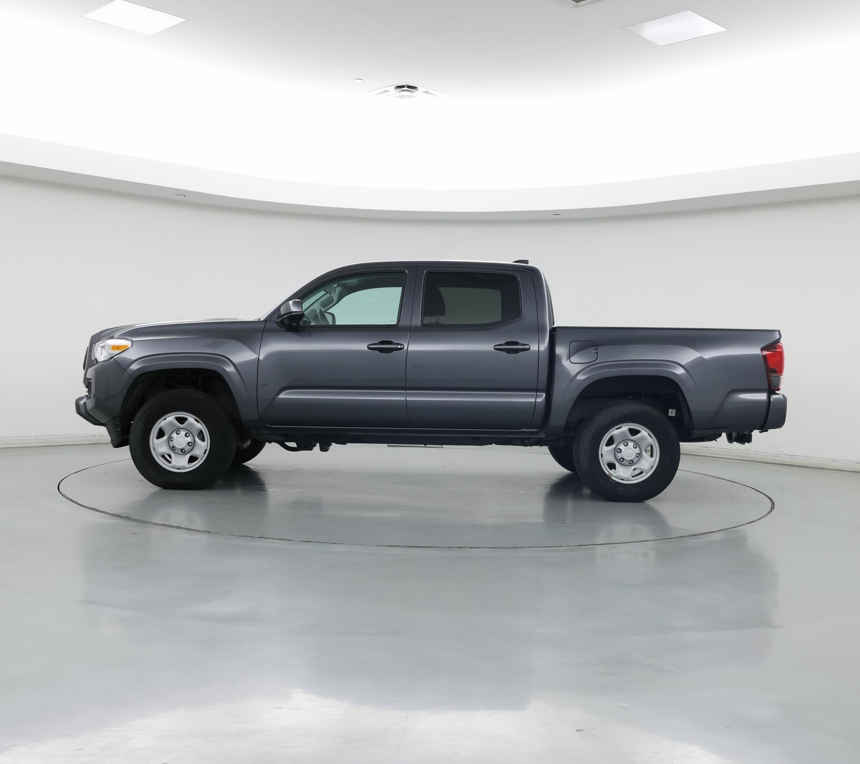 Thumbnail: 2022 Toyota Tacoma - 3