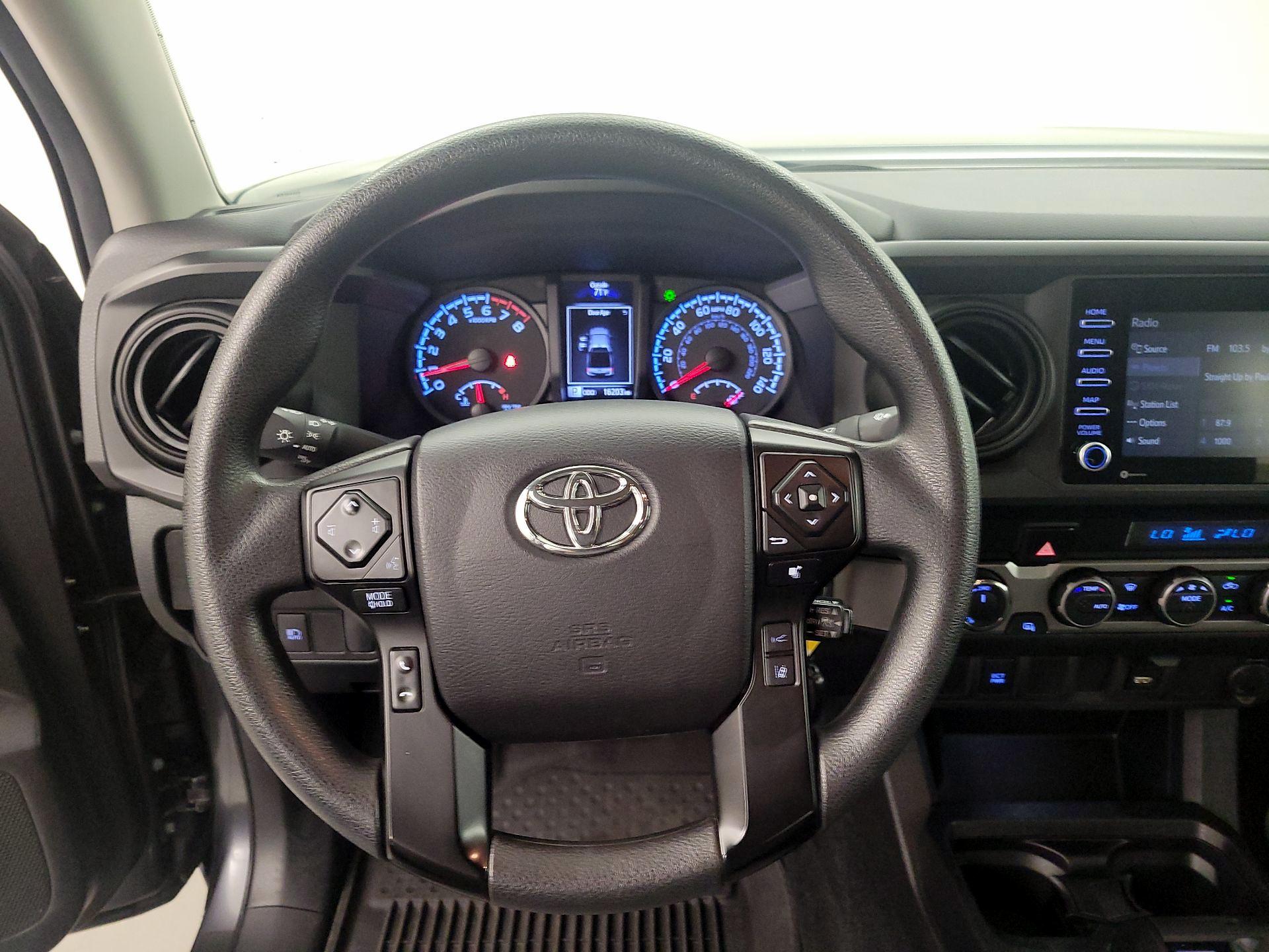 Thumbnail: 2022 Toyota Tacoma - 10