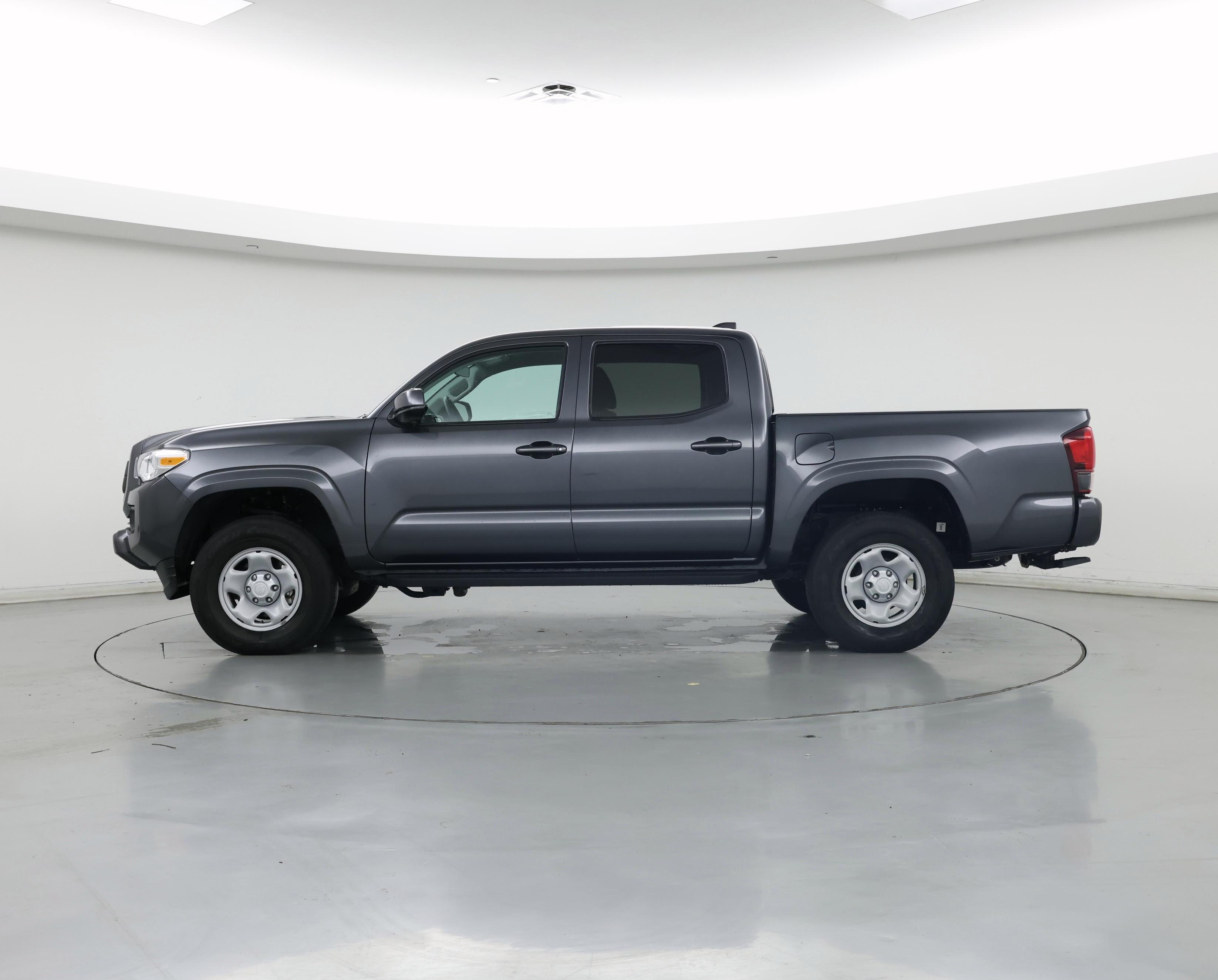 Thumbnail: 2022 Toyota Tacoma - 3