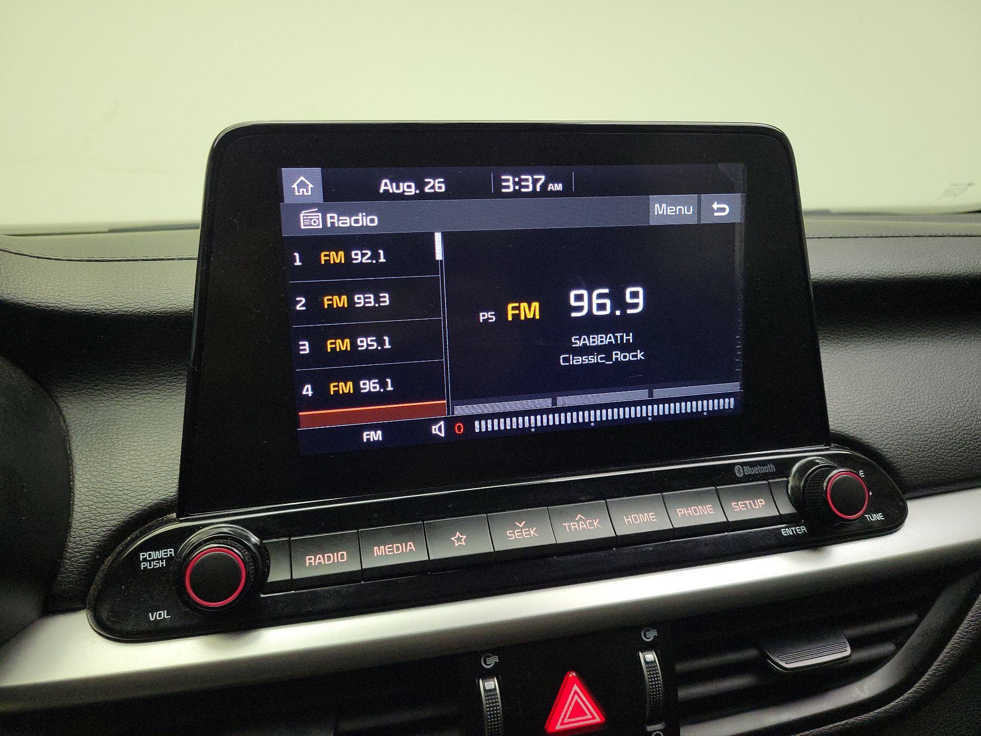 Thumbnail: 2020 Kia Forte - 15
