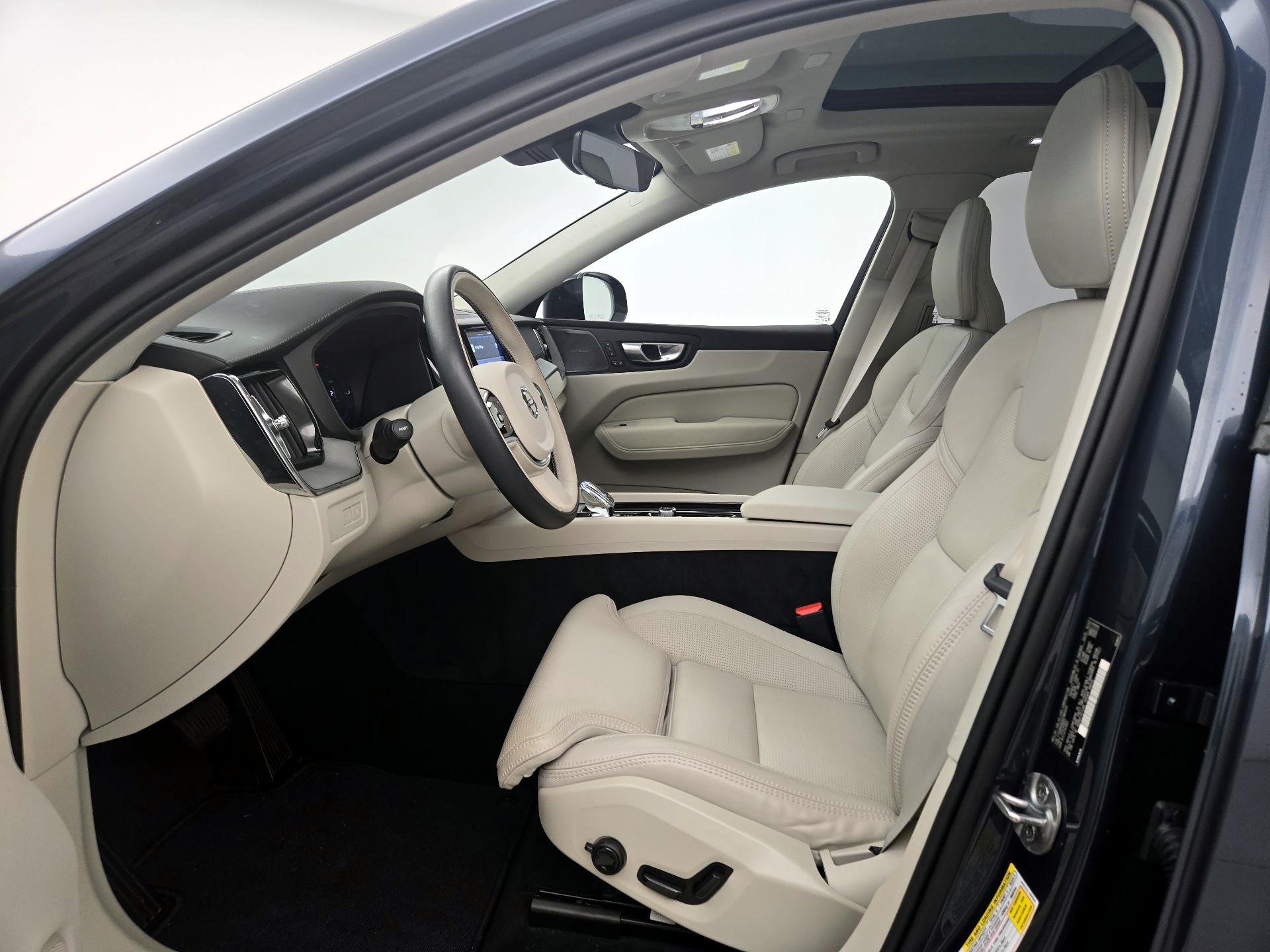 Thumbnail: 2024 Volvo XC60 - 11