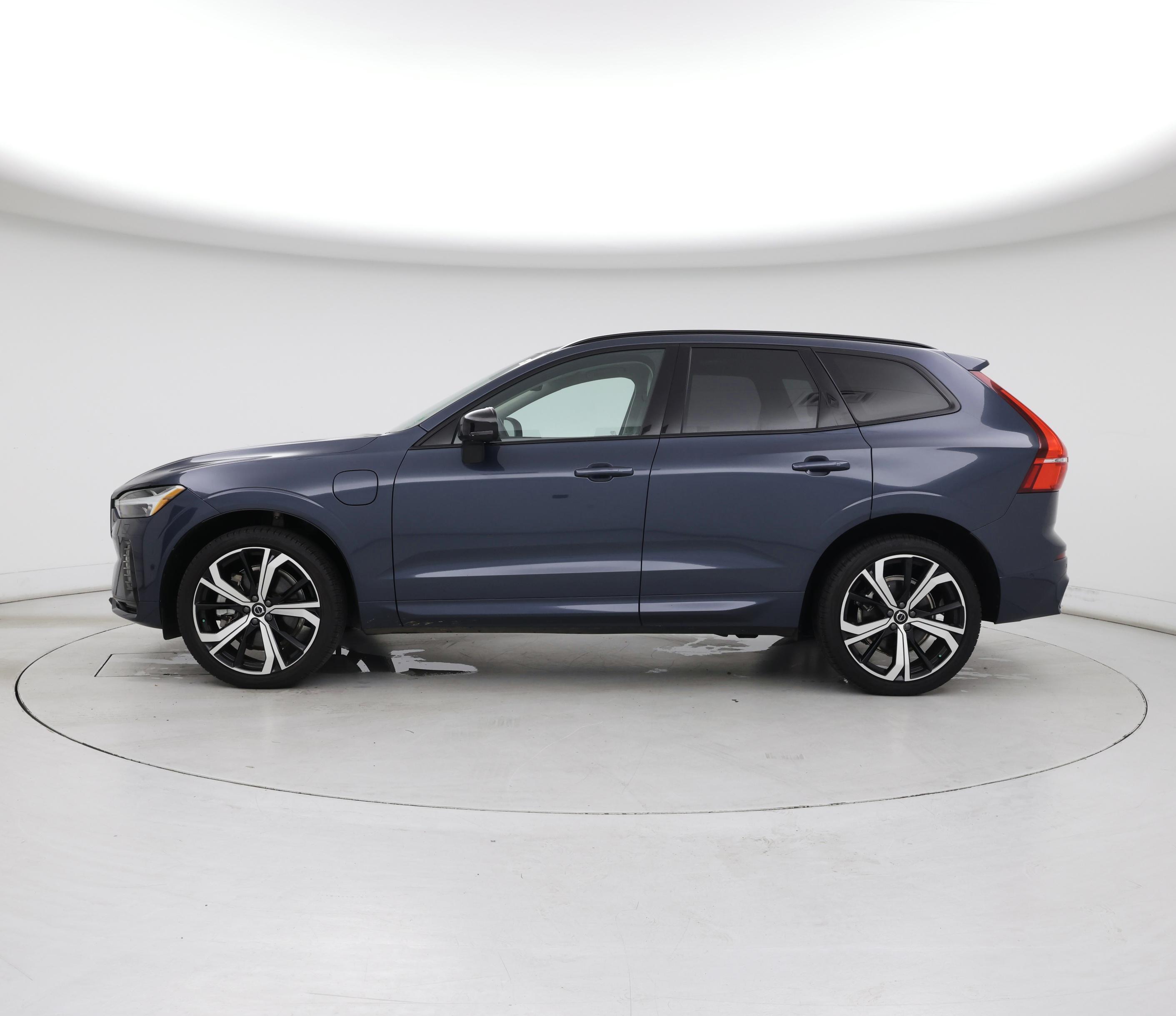 Thumbnail: 2024 Volvo XC60 - 3