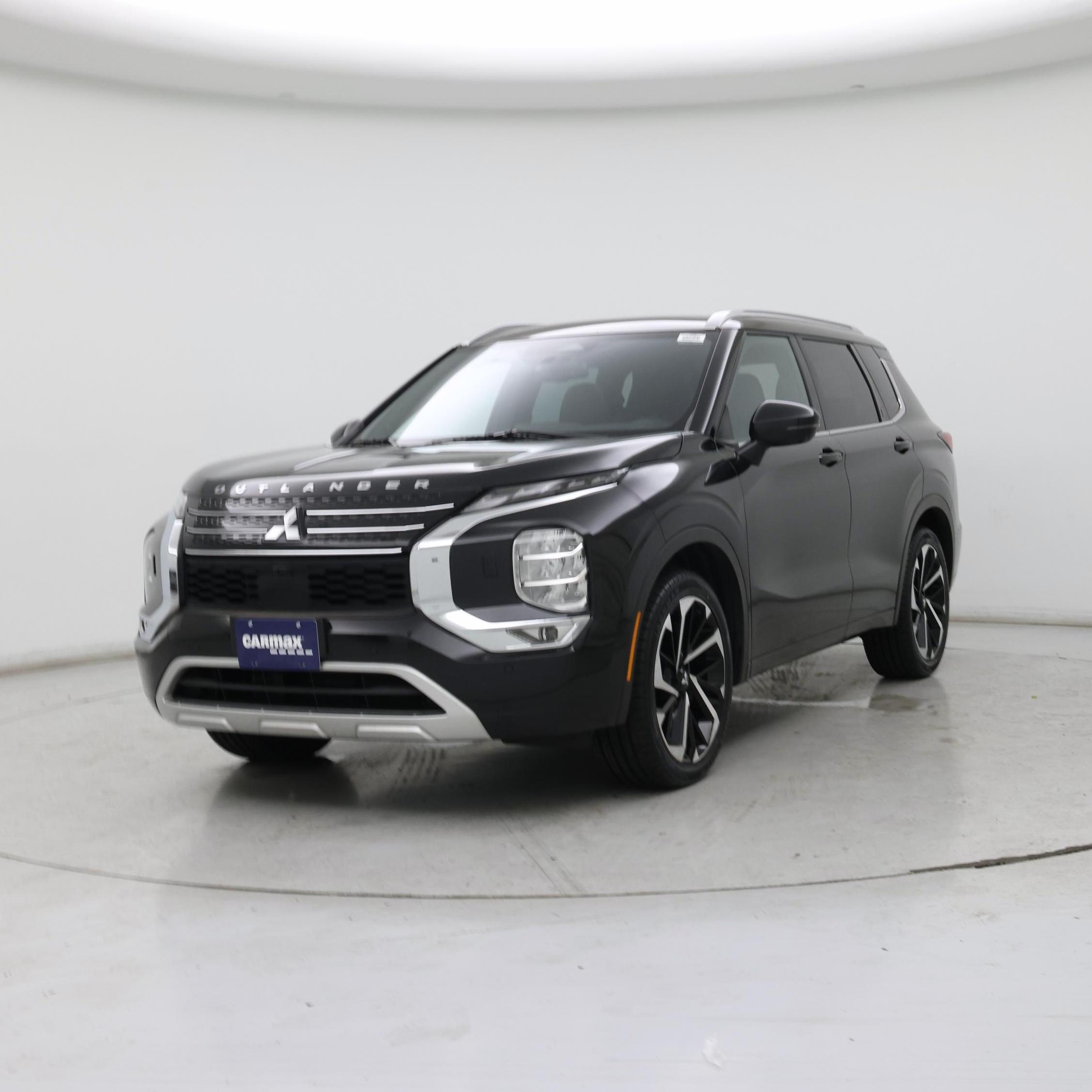 Thumbnail: 2023 Mitsubishi Outlander - 4
