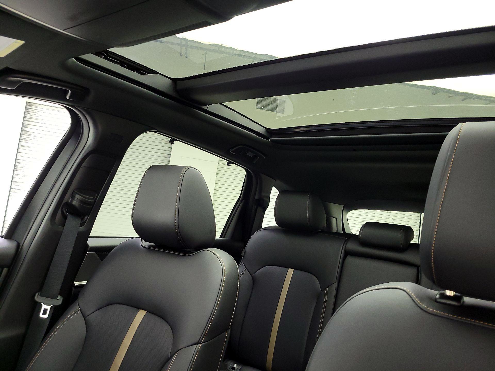 Thumbnail: 2025 Mazda CX-70 - 20