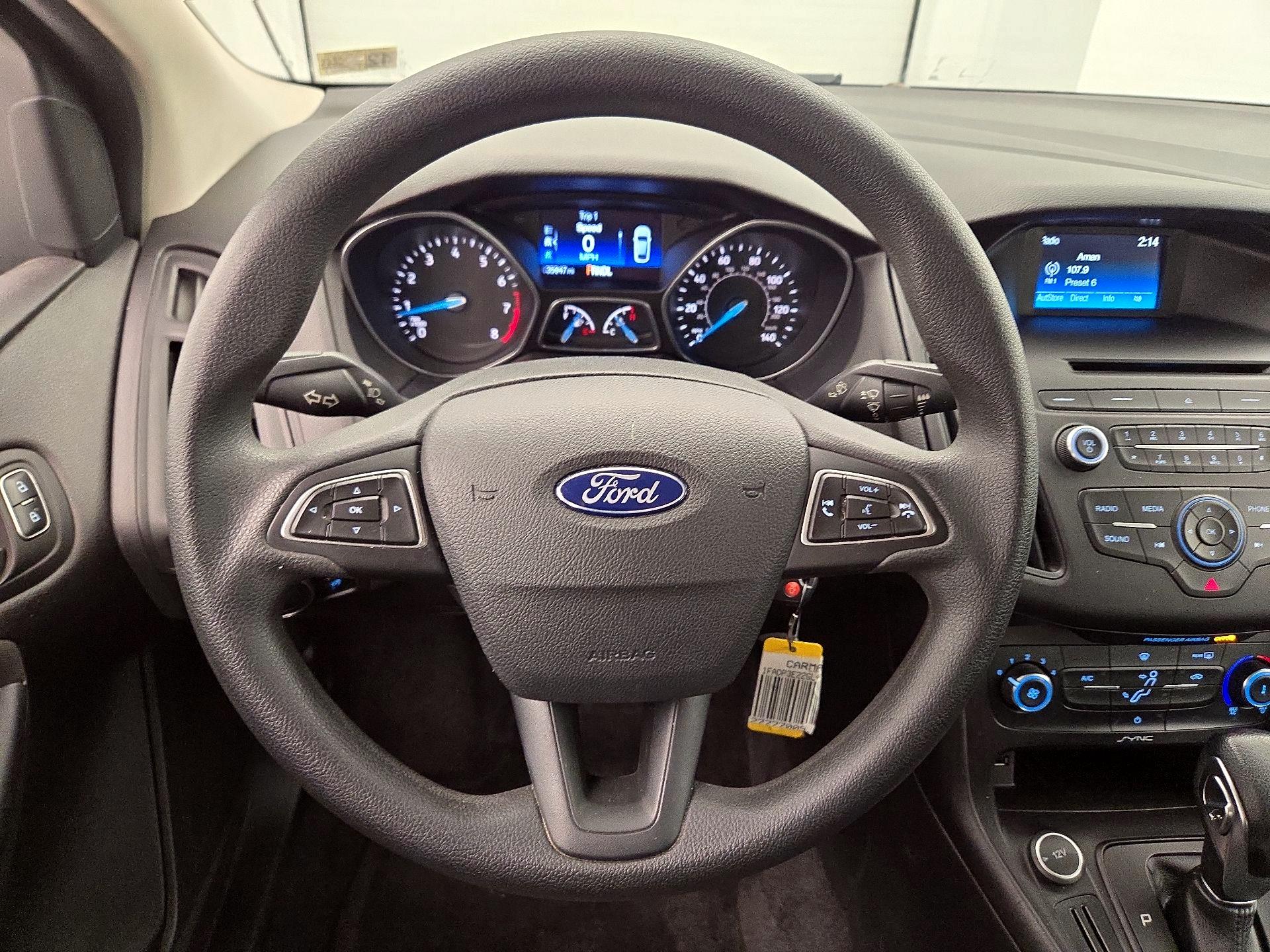 Thumbnail: 2016 Ford Focus - 10