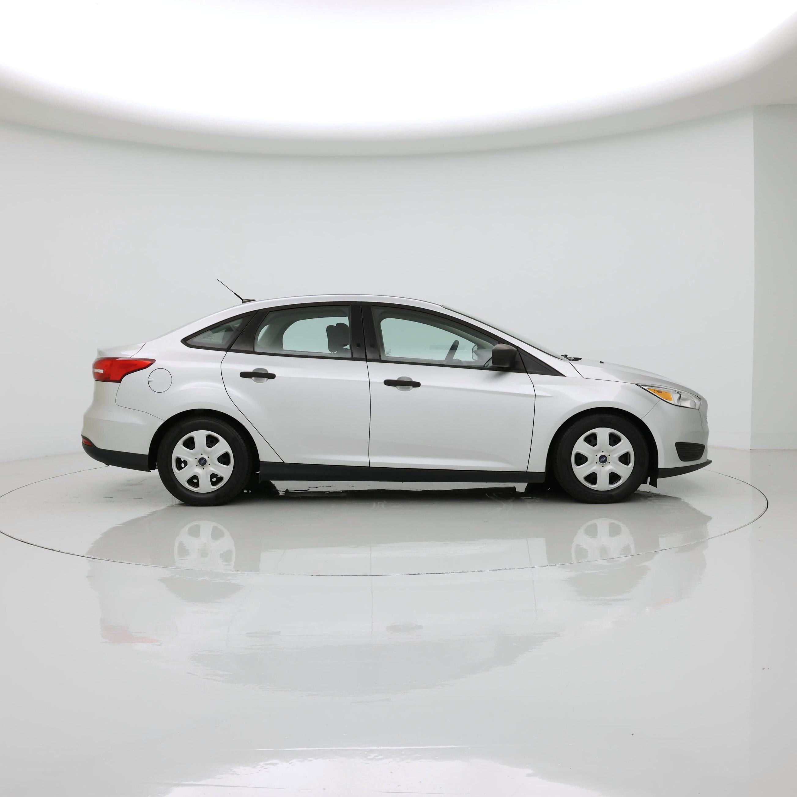 Thumbnail: 2016 Ford Focus - 7