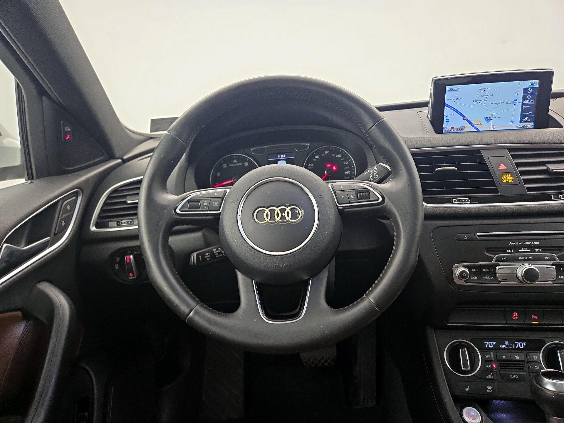 Thumbnail: 2016 Audi Q3 - 10