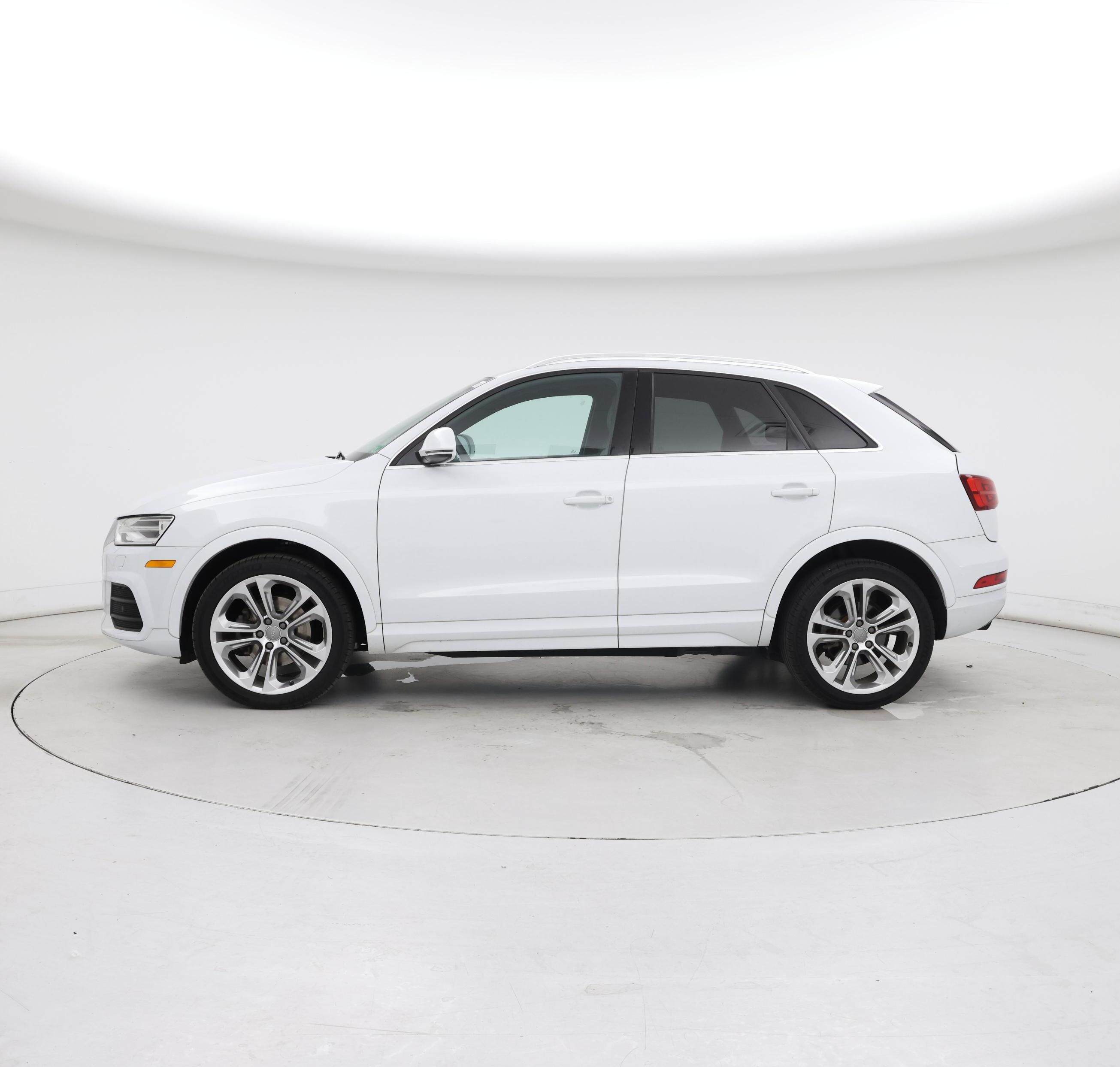 Thumbnail: 2016 Audi Q3 - 3
