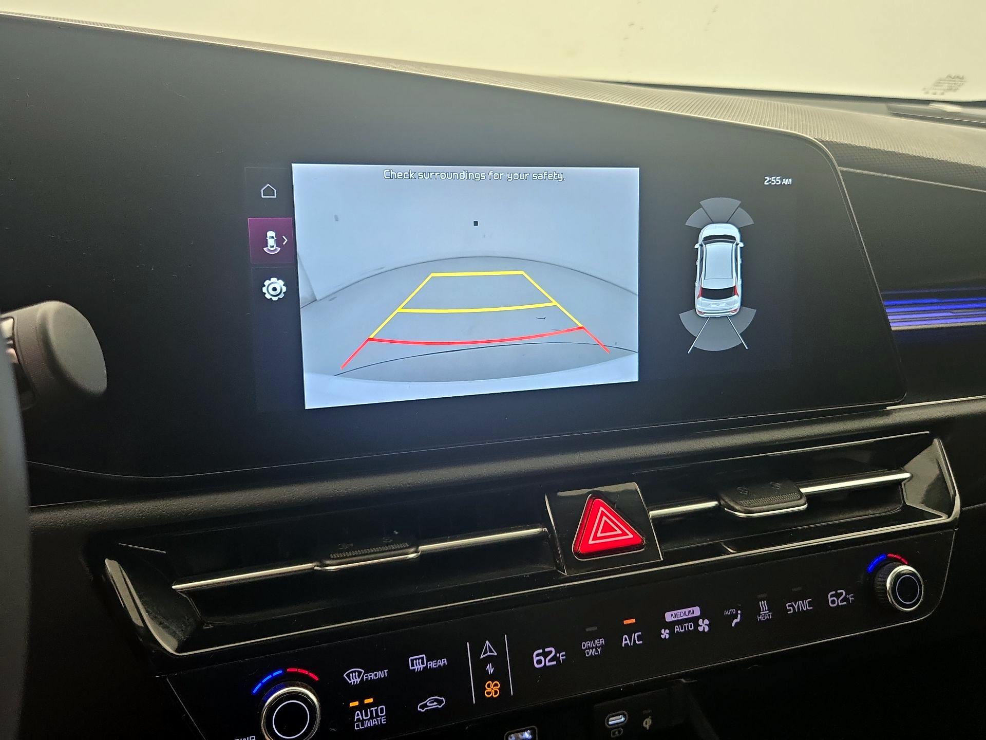Thumbnail: 2023 Kia Niro - 15