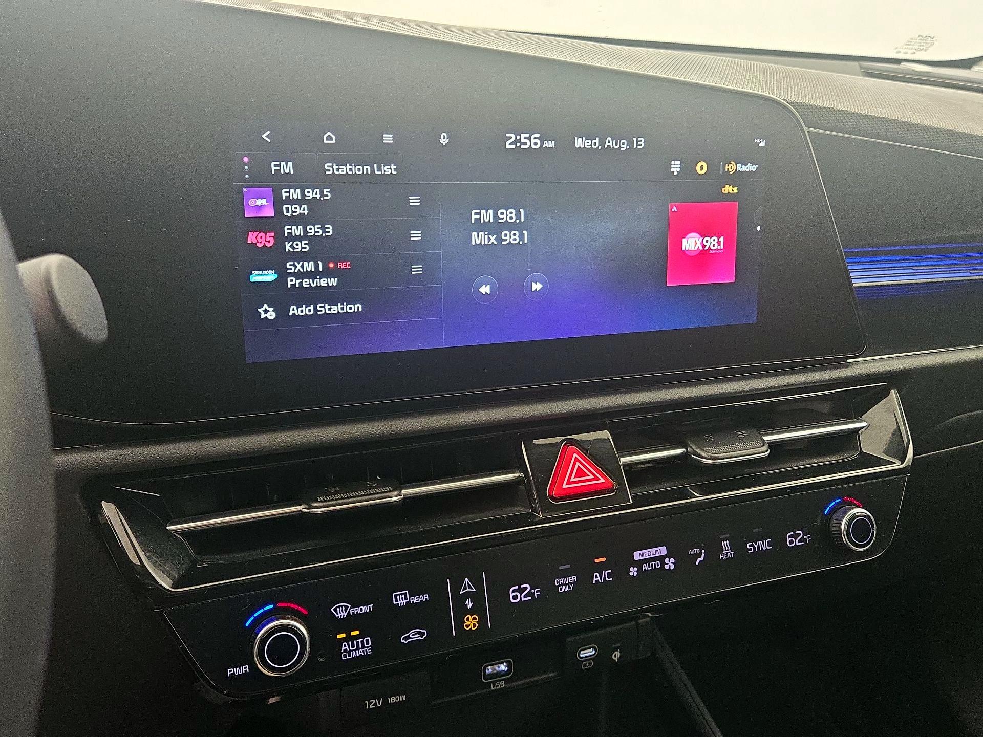 Thumbnail: 2023 Kia Niro - 16