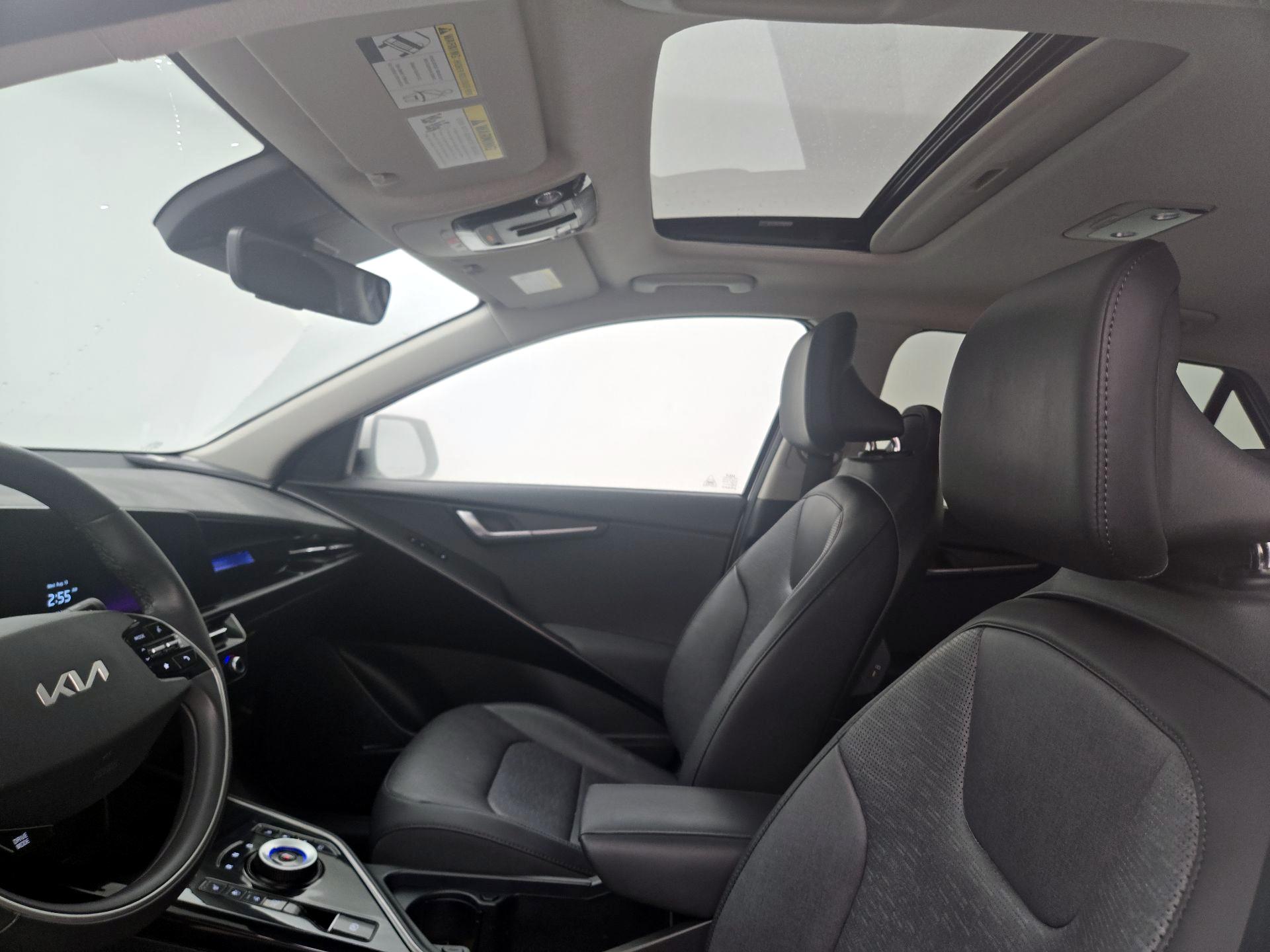 Thumbnail: 2023 Kia Niro - 20