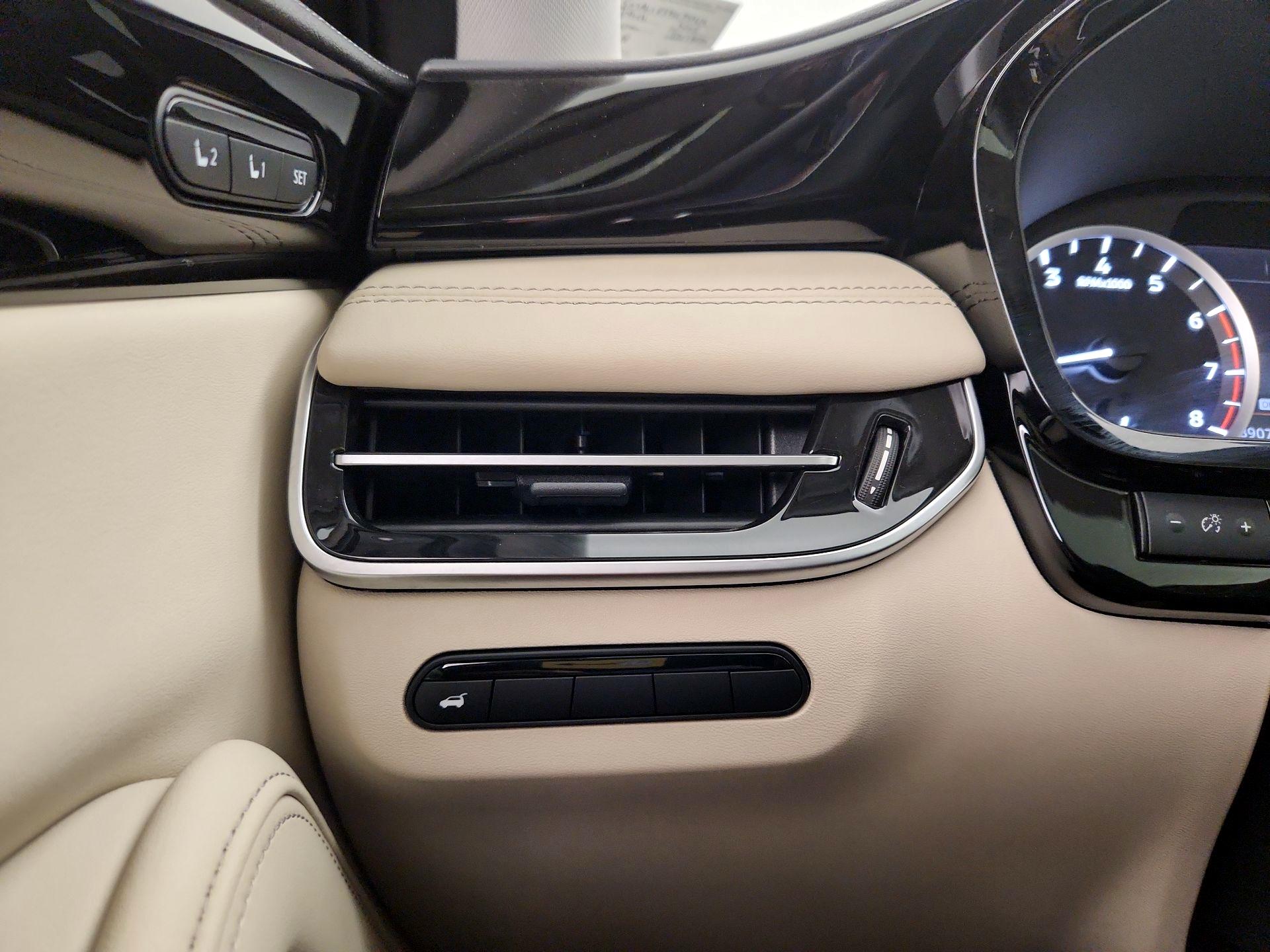 Thumbnail: 2025 INFINITI QX60 - 13