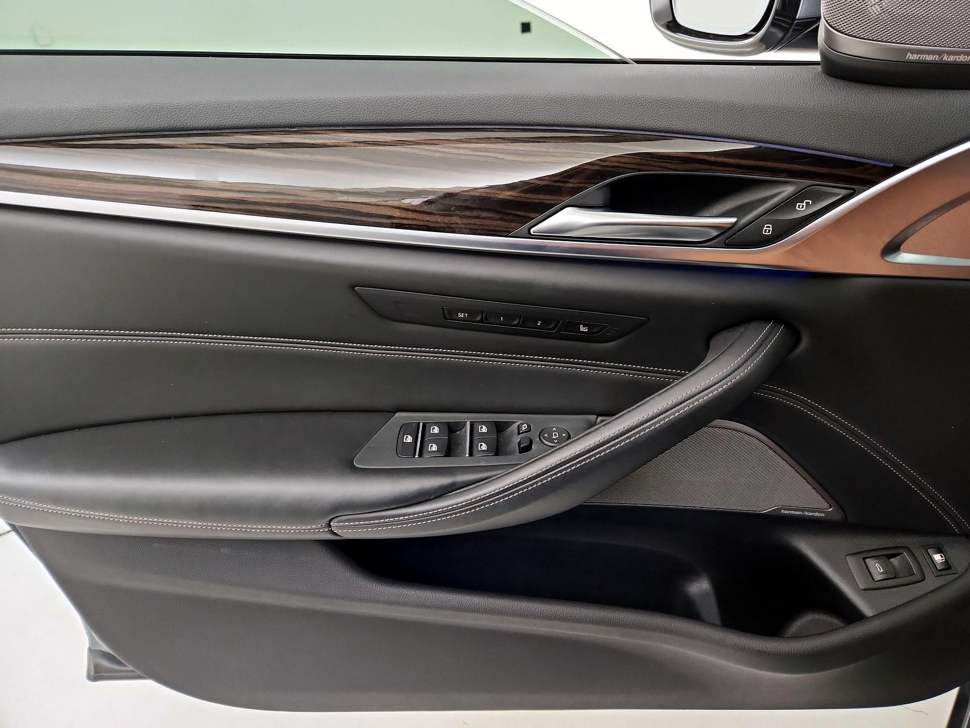 Thumbnail: 2019 BMW 5 Series - 12