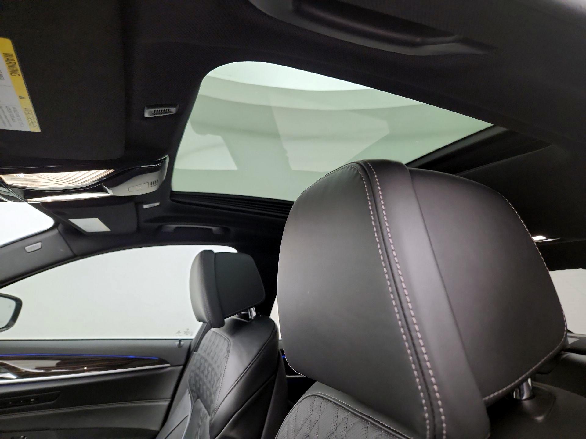 Thumbnail: 2019 BMW 5 Series - 20