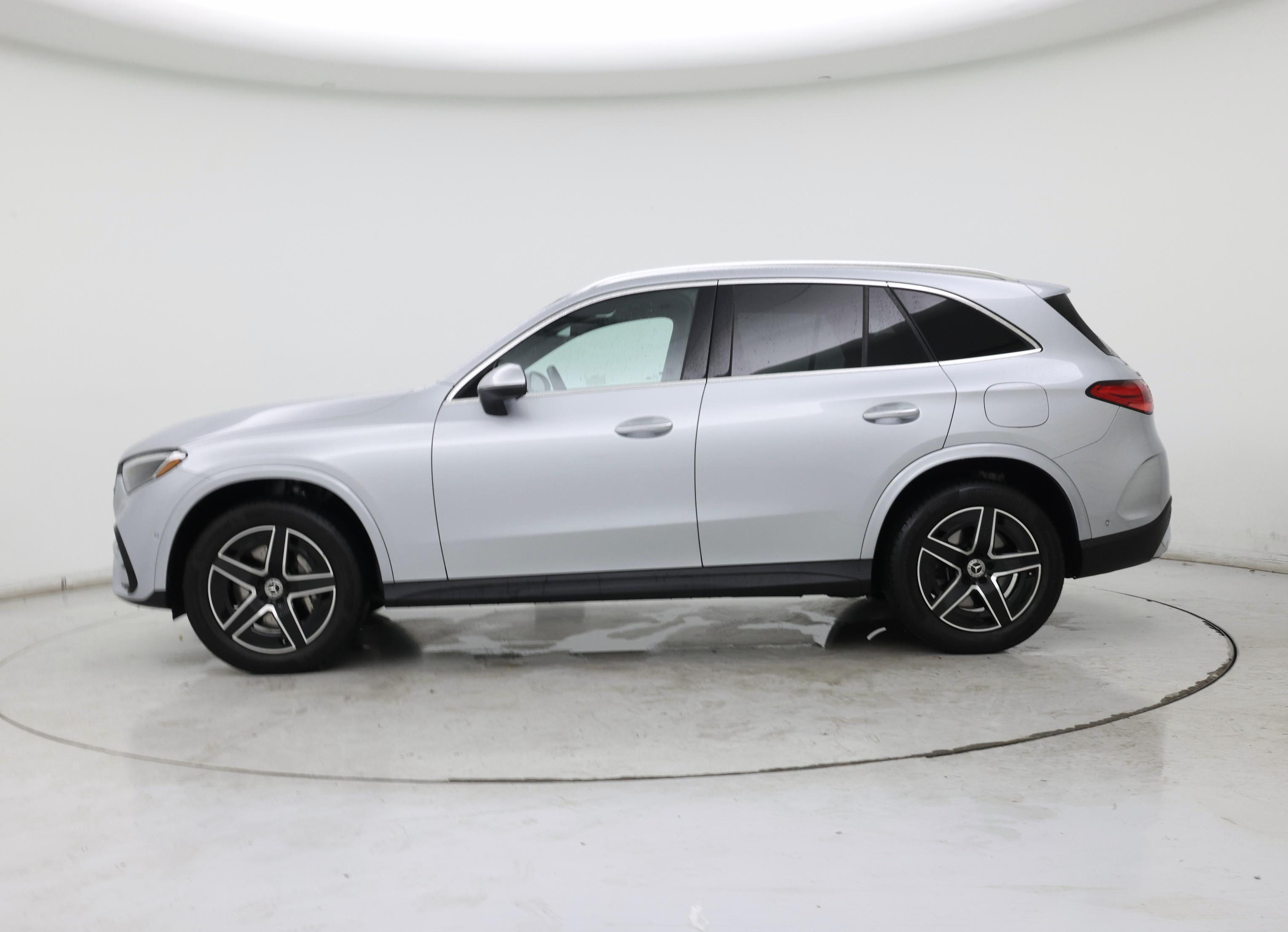 Thumbnail: 2025 Mercedes-Benz GLC - 3