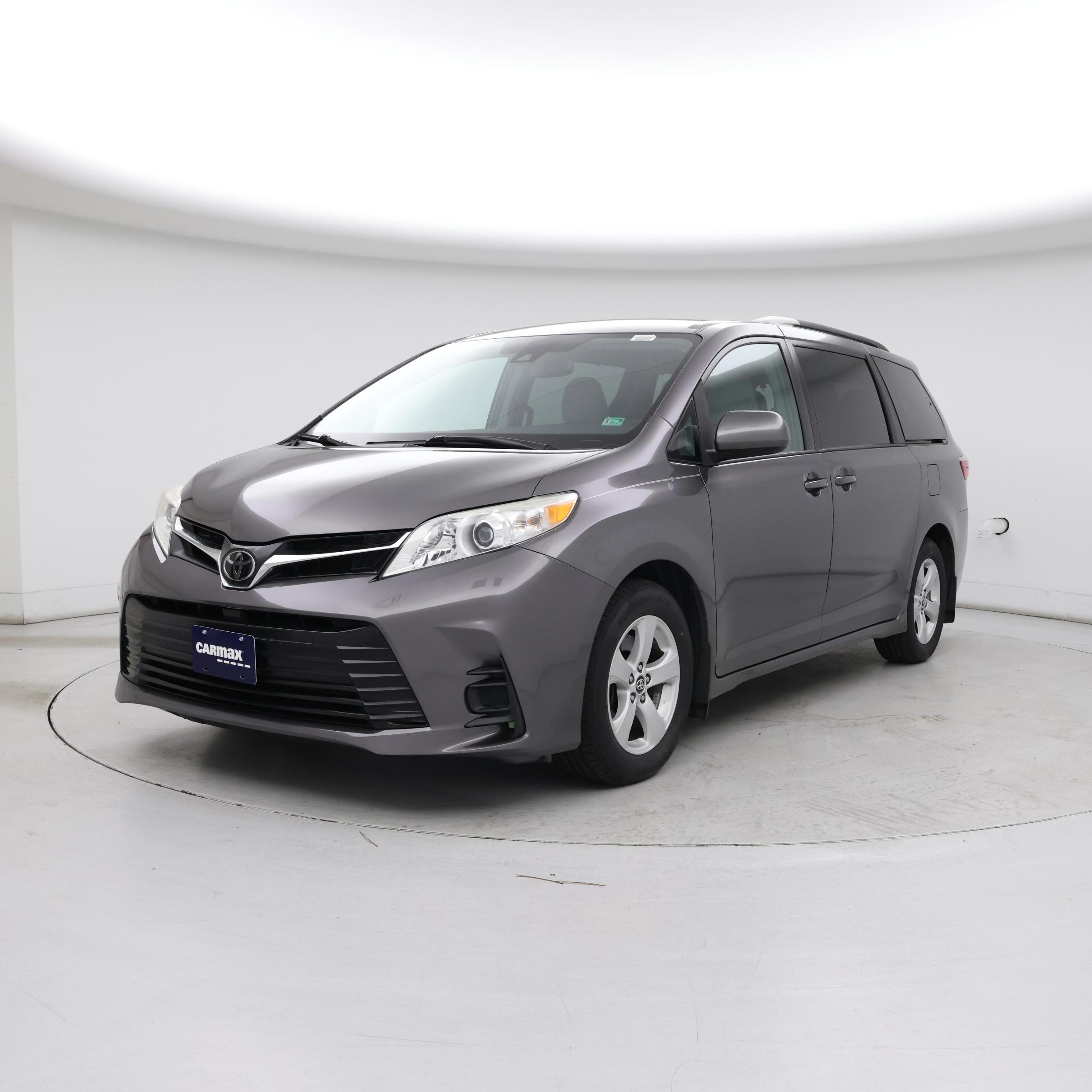 Thumbnail: 2018 Toyota Sienna - 4