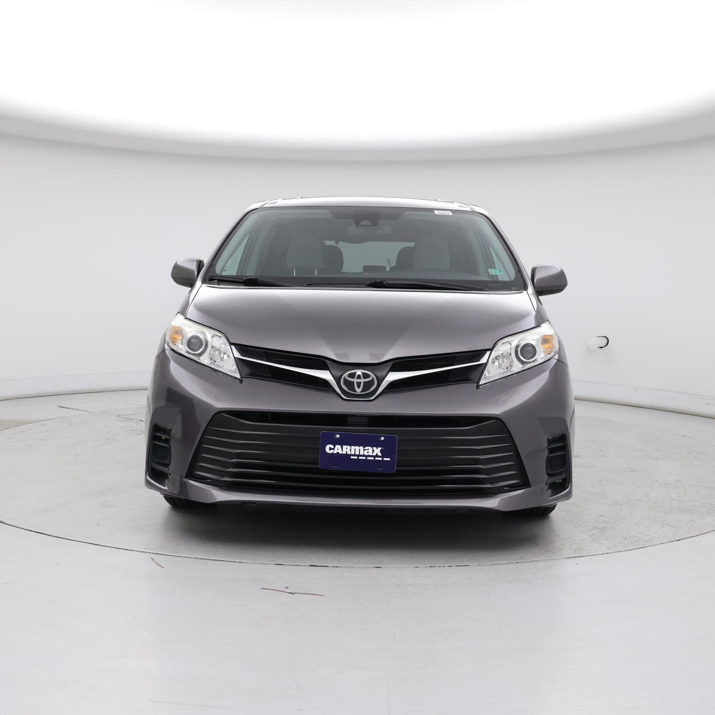 Thumbnail: 2018 Toyota Sienna - 5