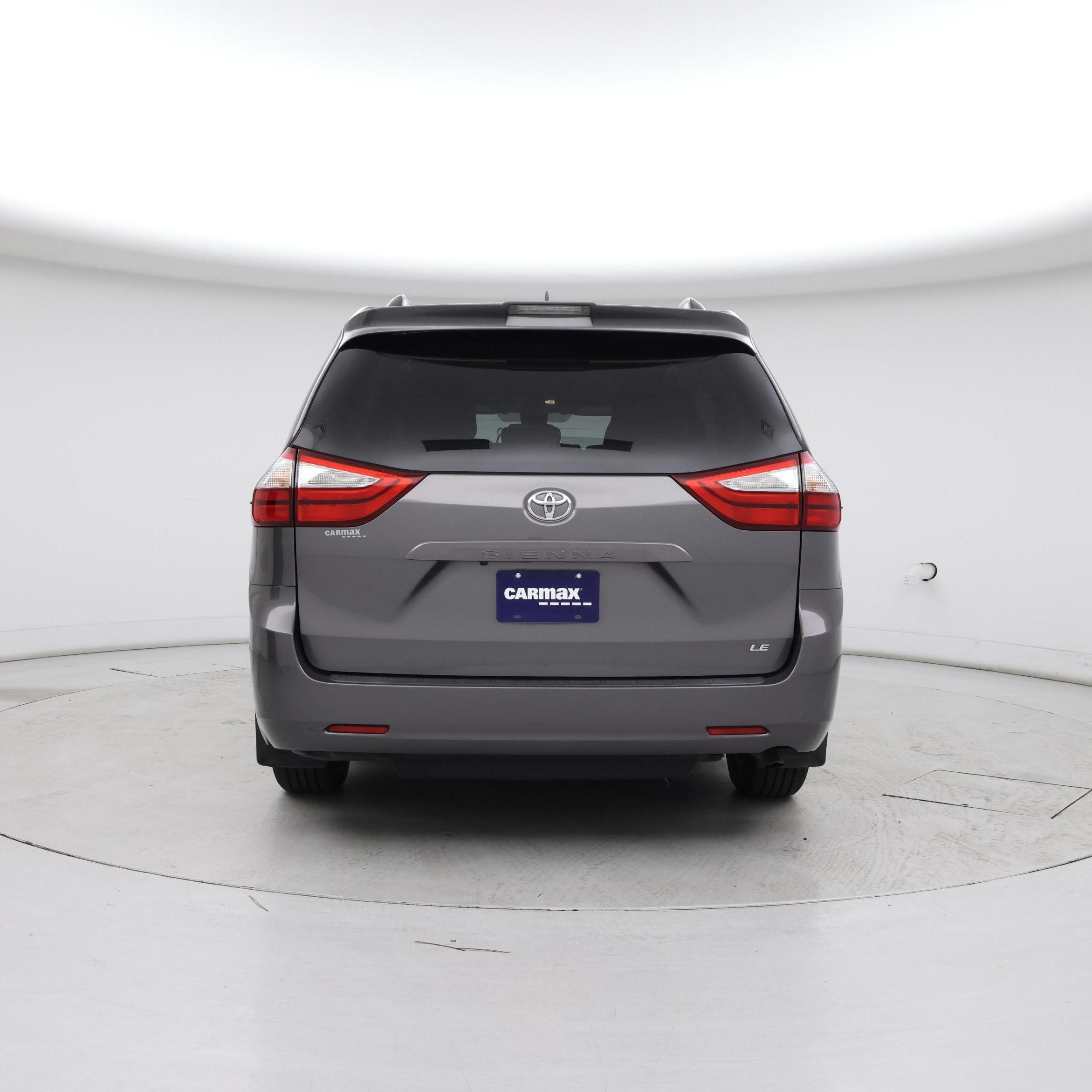 Thumbnail: 2018 Toyota Sienna - 6