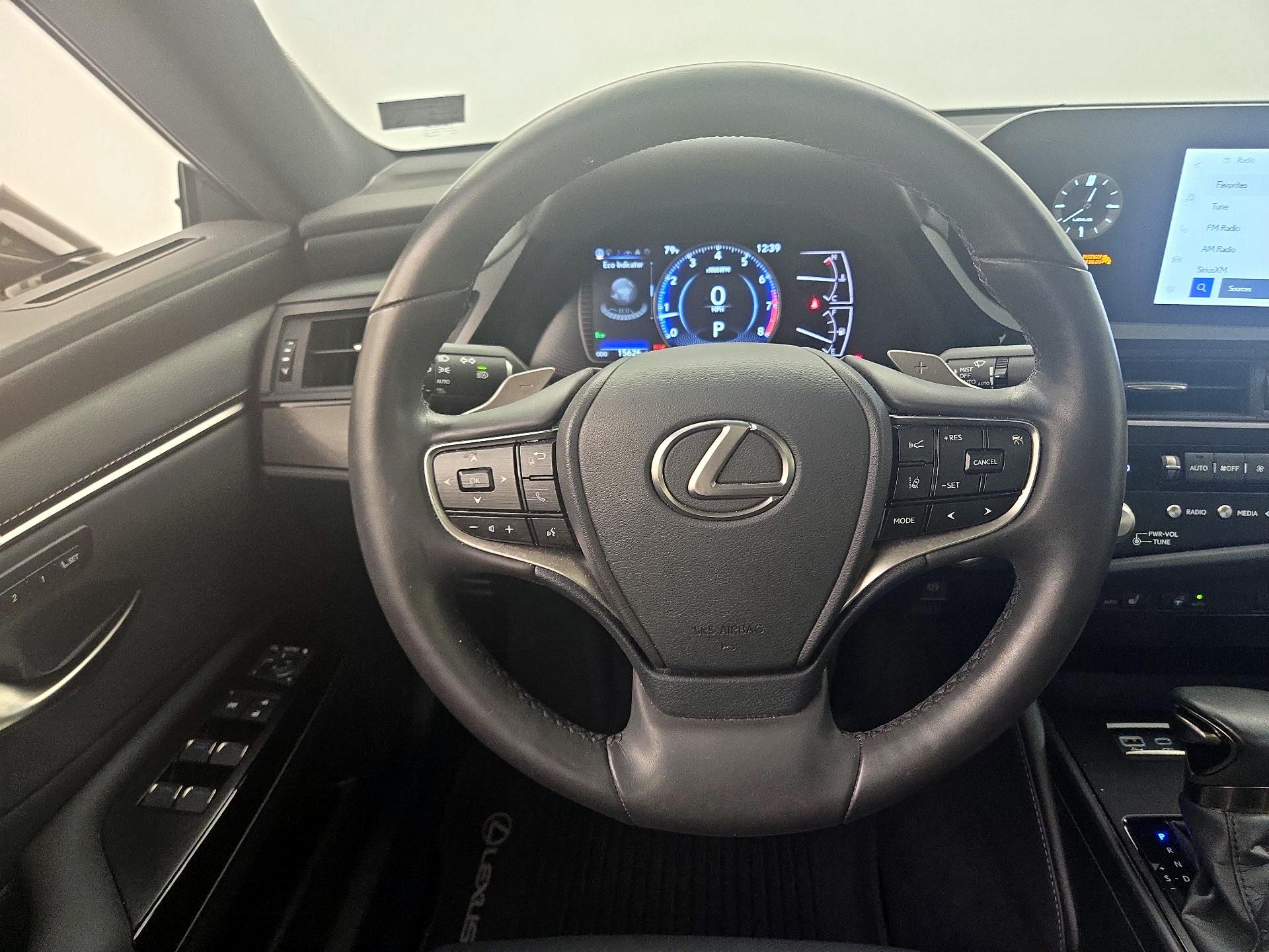 Thumbnail: 2023 Lexus ES - 10