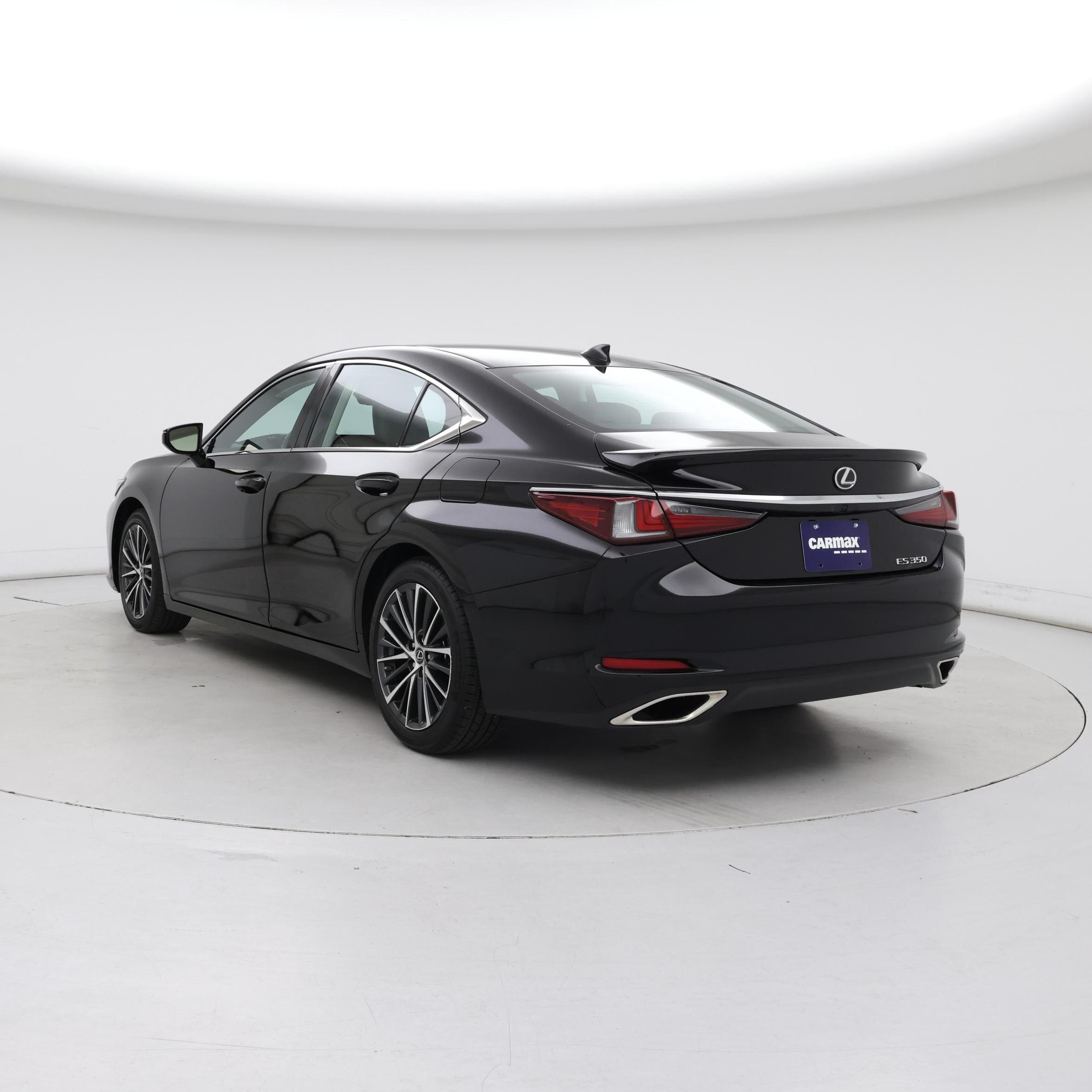 Thumbnail: 2023 Lexus ES - 2