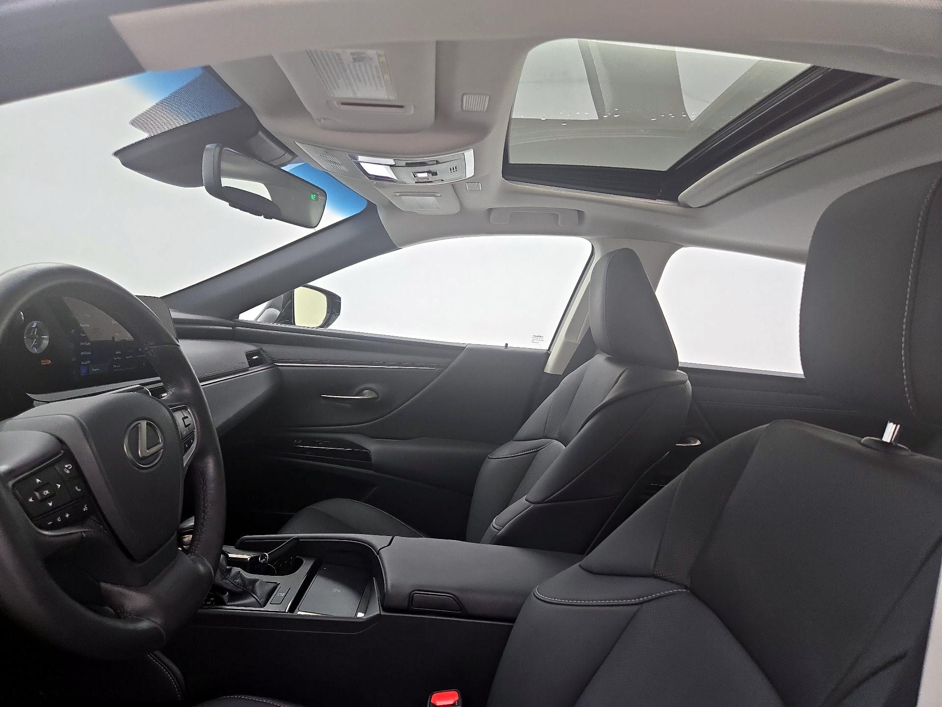 Thumbnail: 2023 Lexus ES - 19