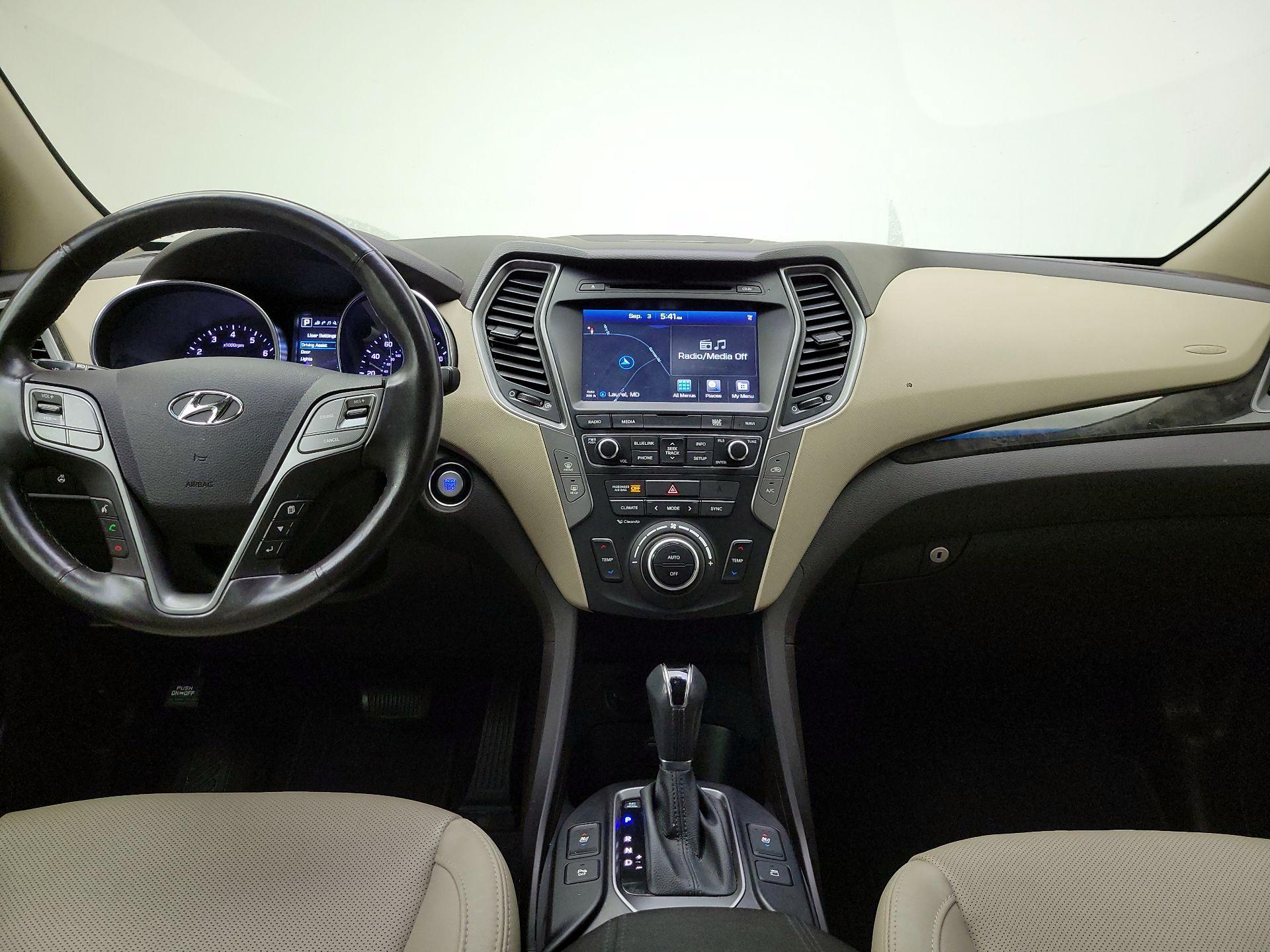 Thumbnail: 2017 Hyundai Santa Fe - 9