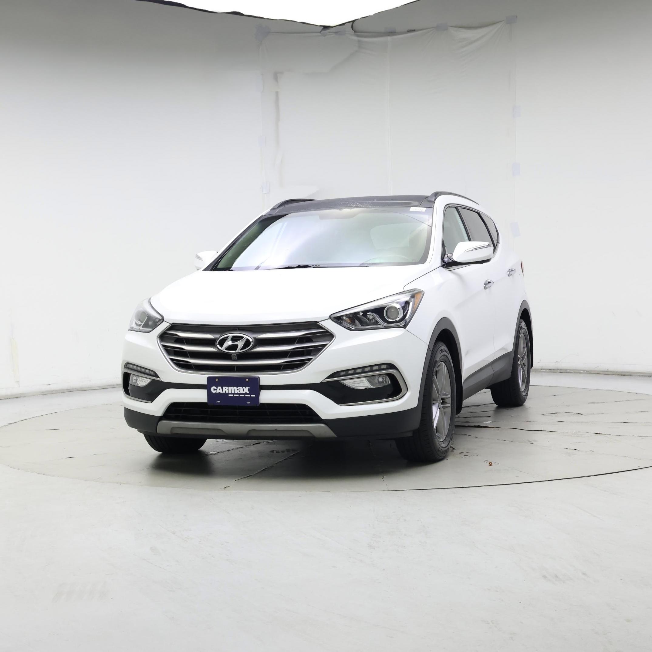 Thumbnail: 2017 Hyundai Santa Fe - 4