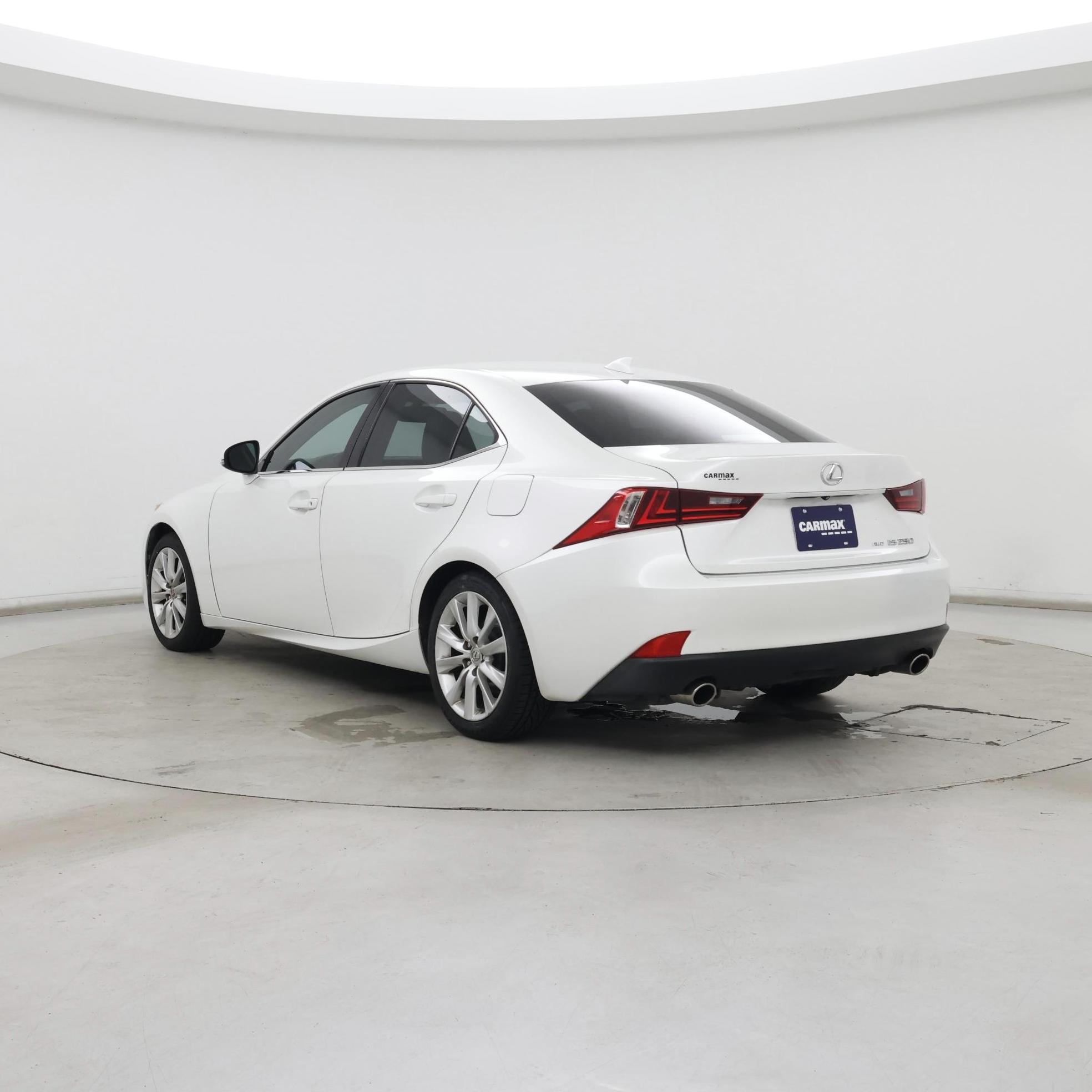 Thumbnail: 2015 Lexus IS - 2