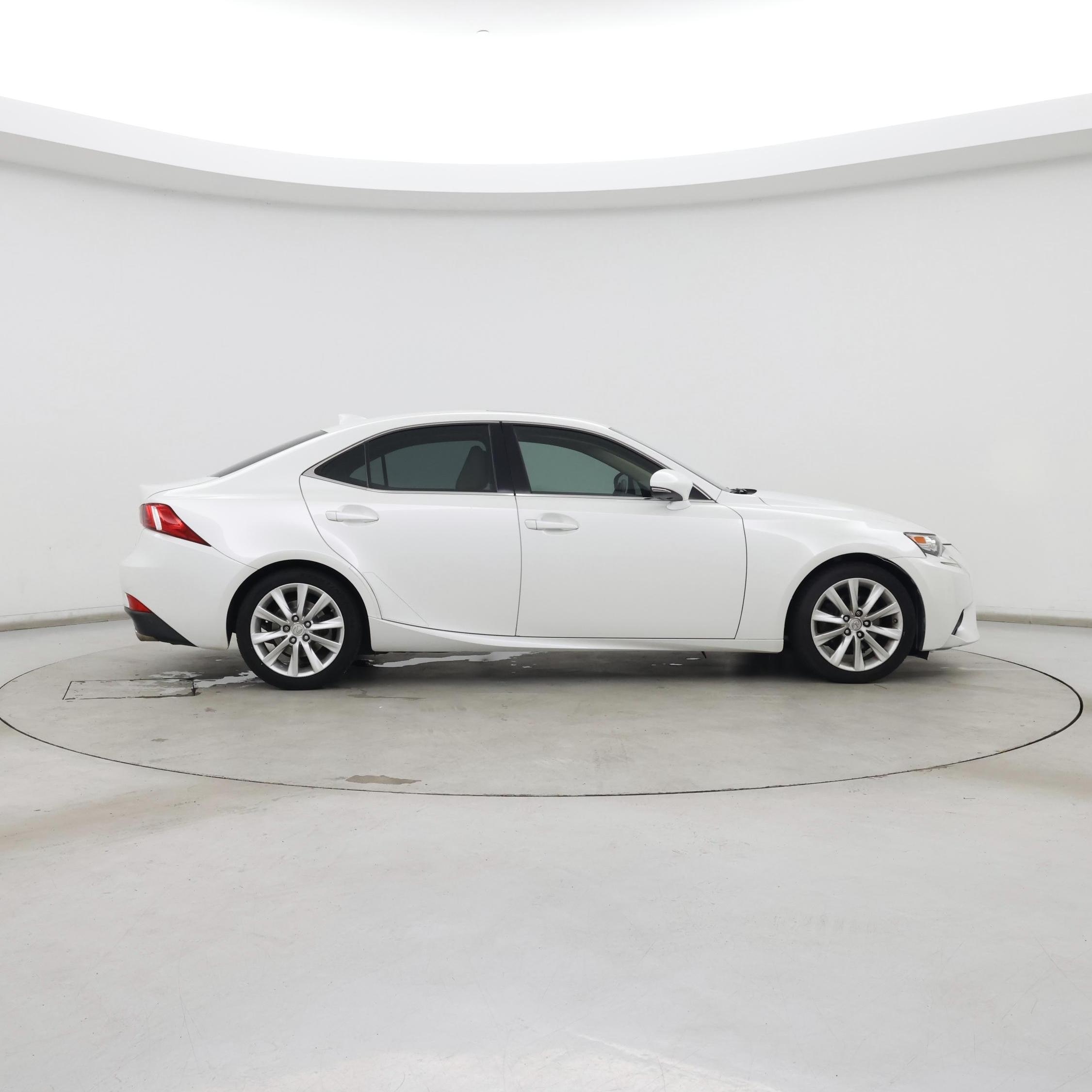 Thumbnail: 2015 Lexus IS - 7