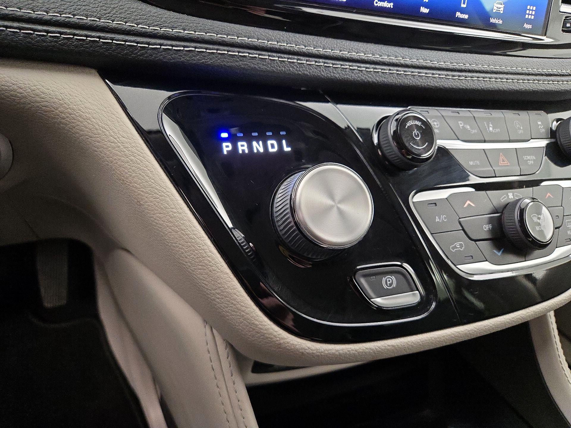 Thumbnail: 2022 Chrysler Pacifica - 18