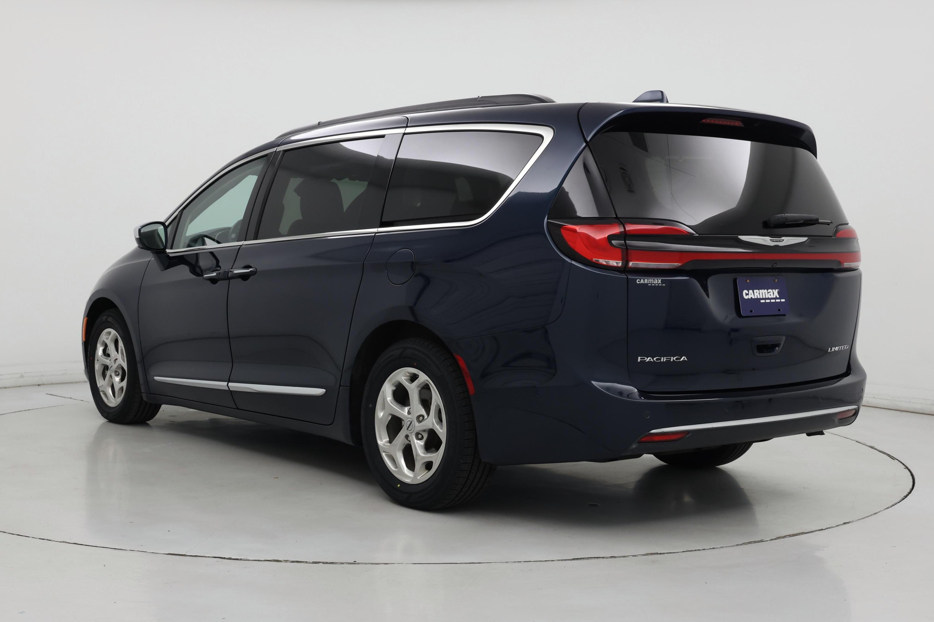 Thumbnail: 2022 Chrysler Pacifica - 2