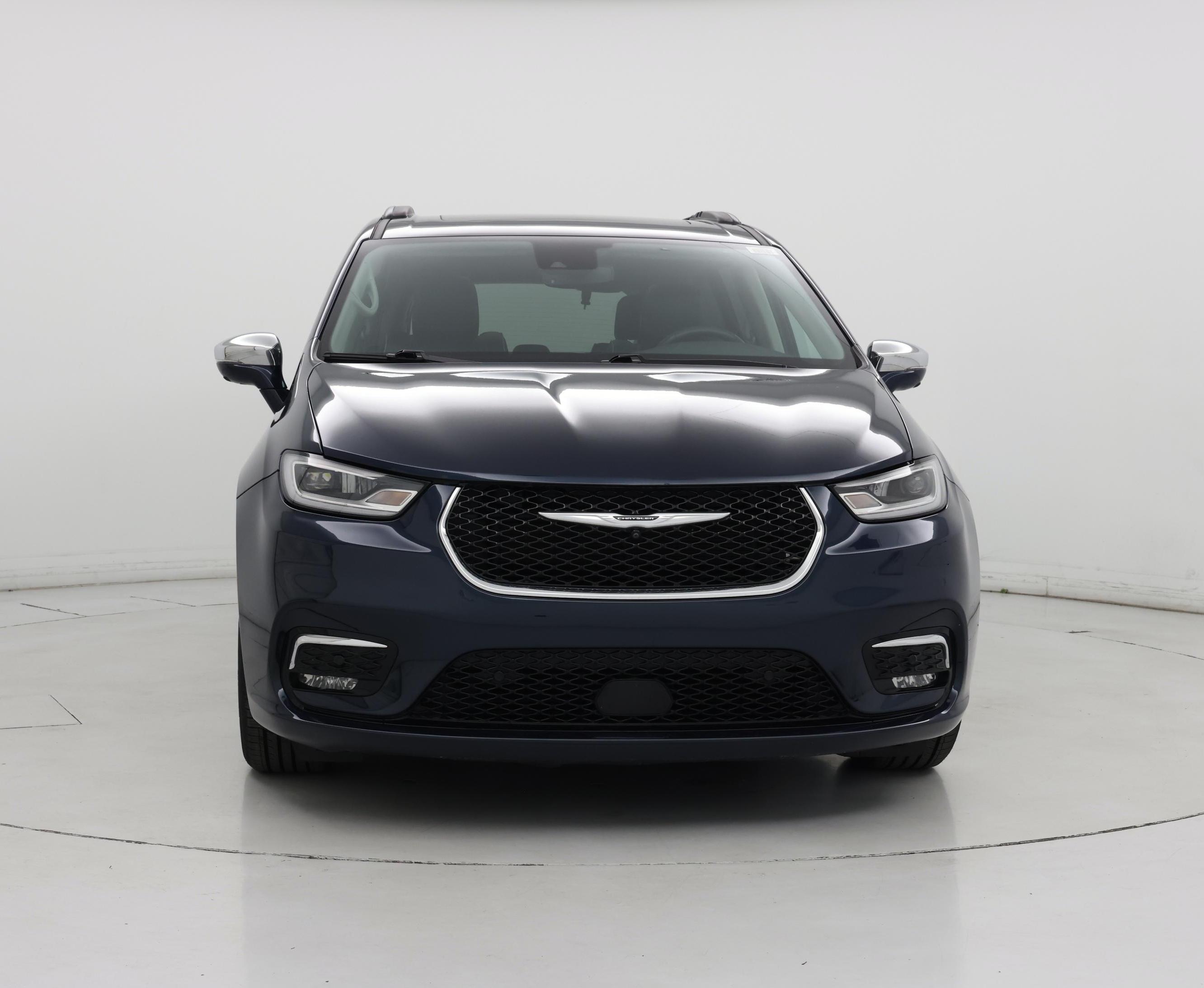 Thumbnail: 2022 Chrysler Pacifica - 5
