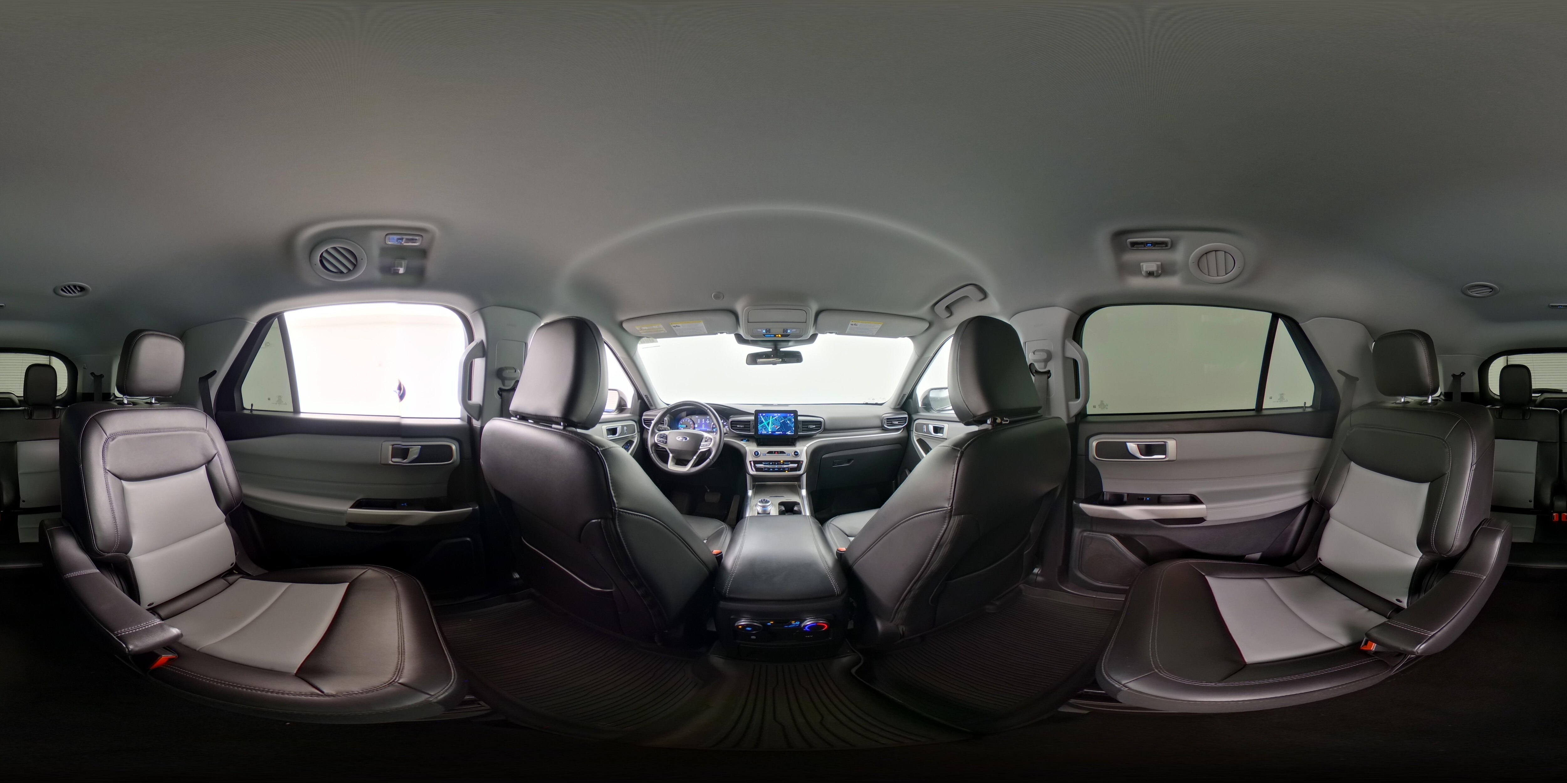 2022 Ford Explorer XLT - Photo 26