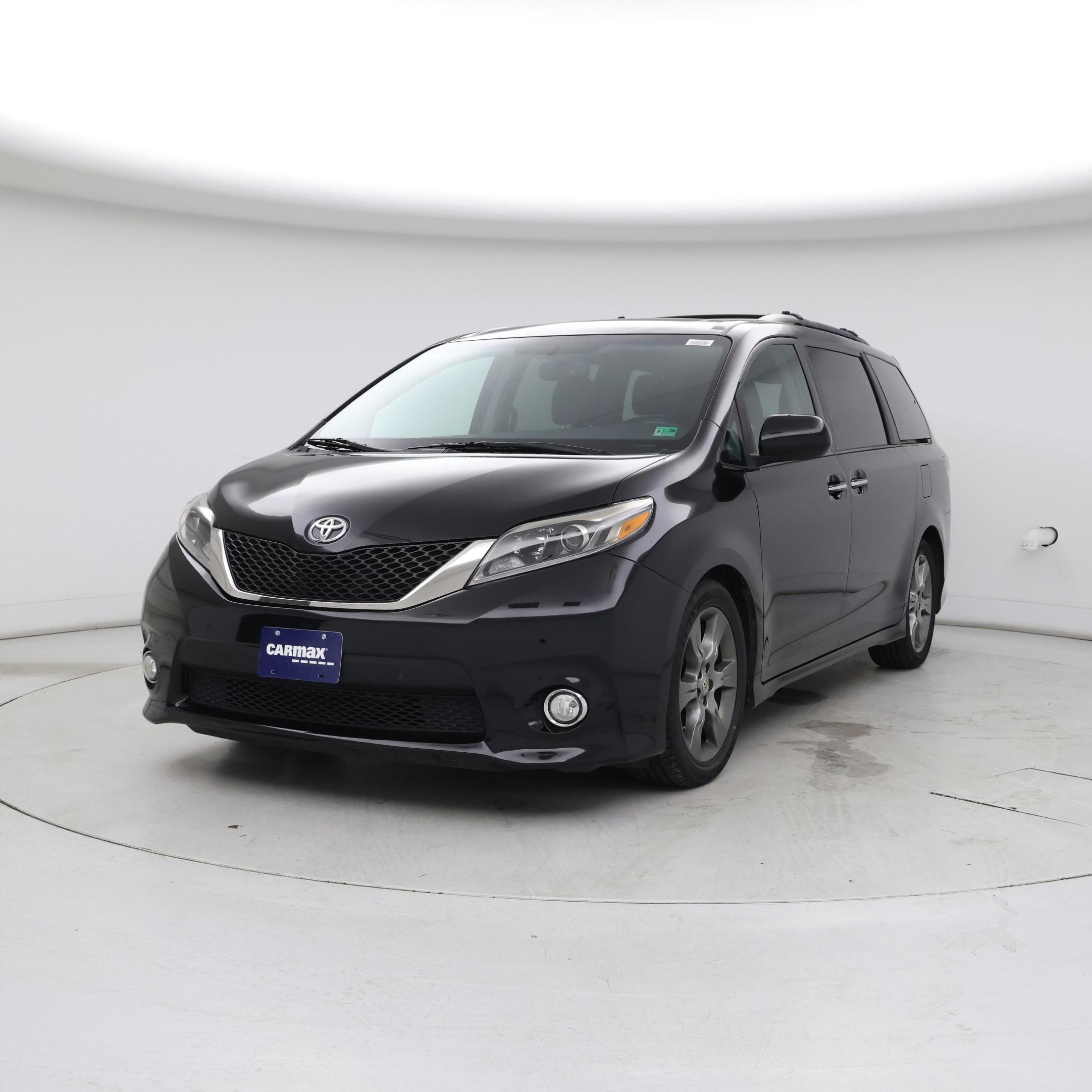 Thumbnail: 2015 Toyota Sienna - 4