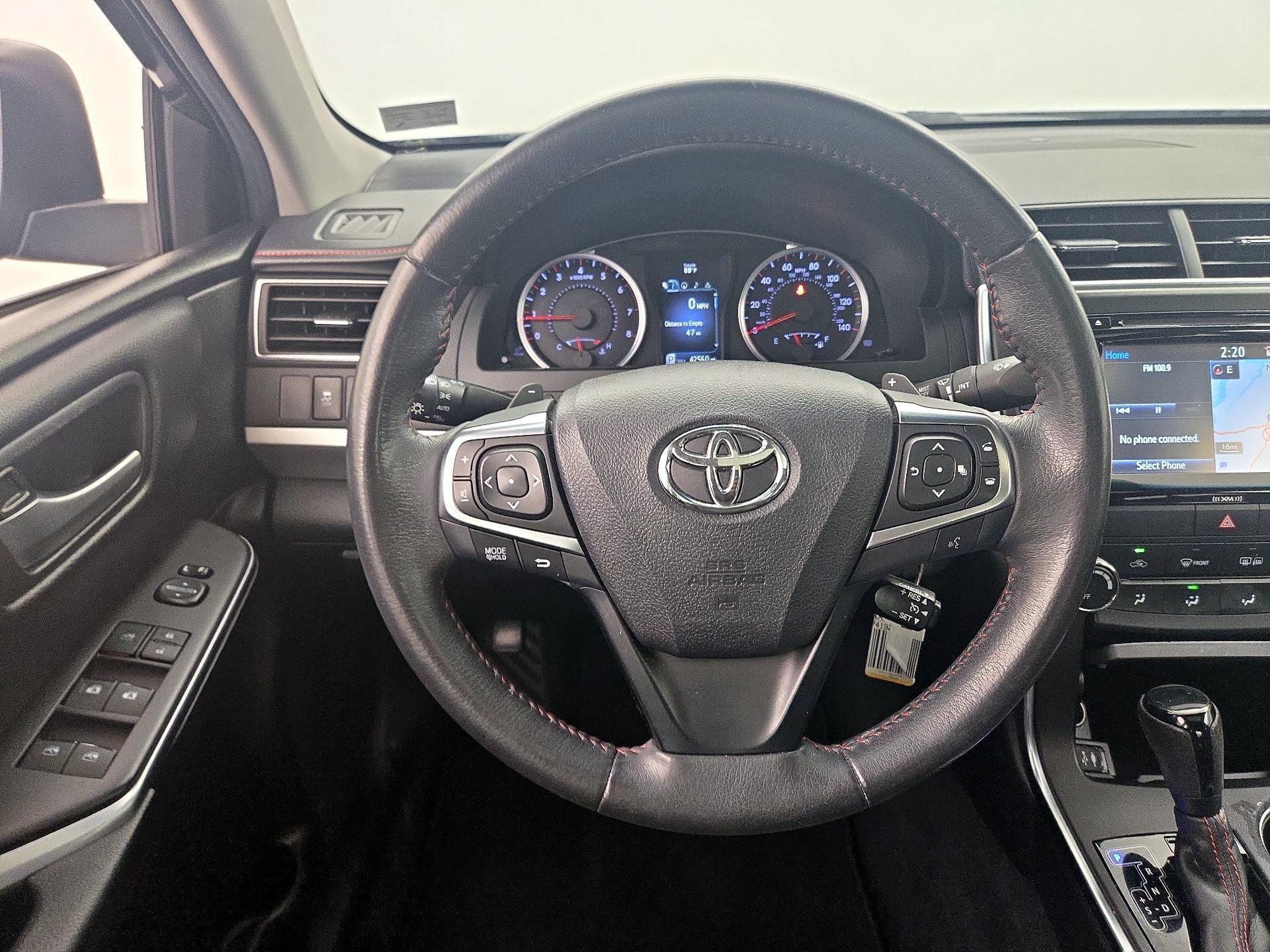 Thumbnail: 2017 Toyota Camry - 10