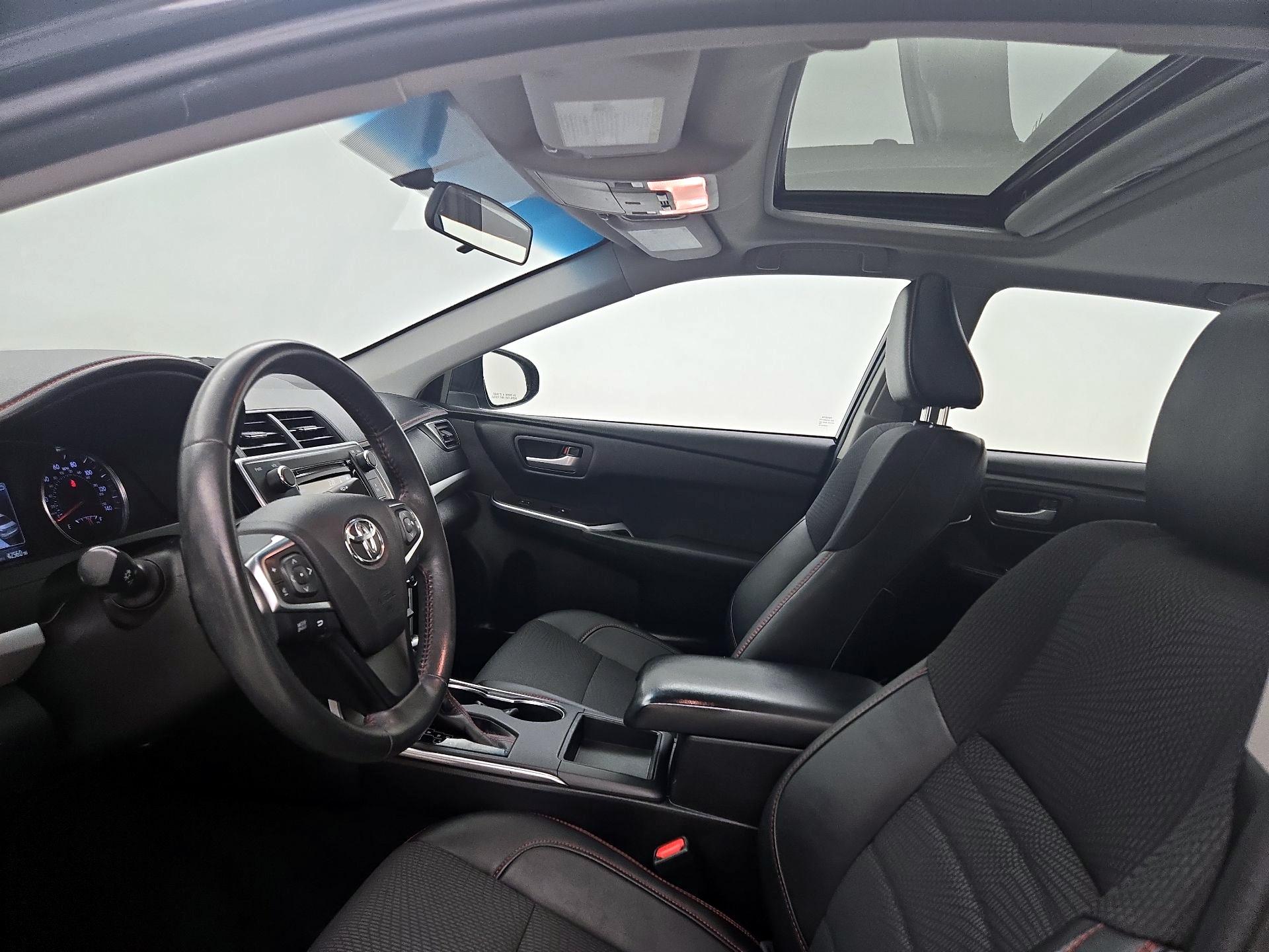 Thumbnail: 2017 Toyota Camry - 20