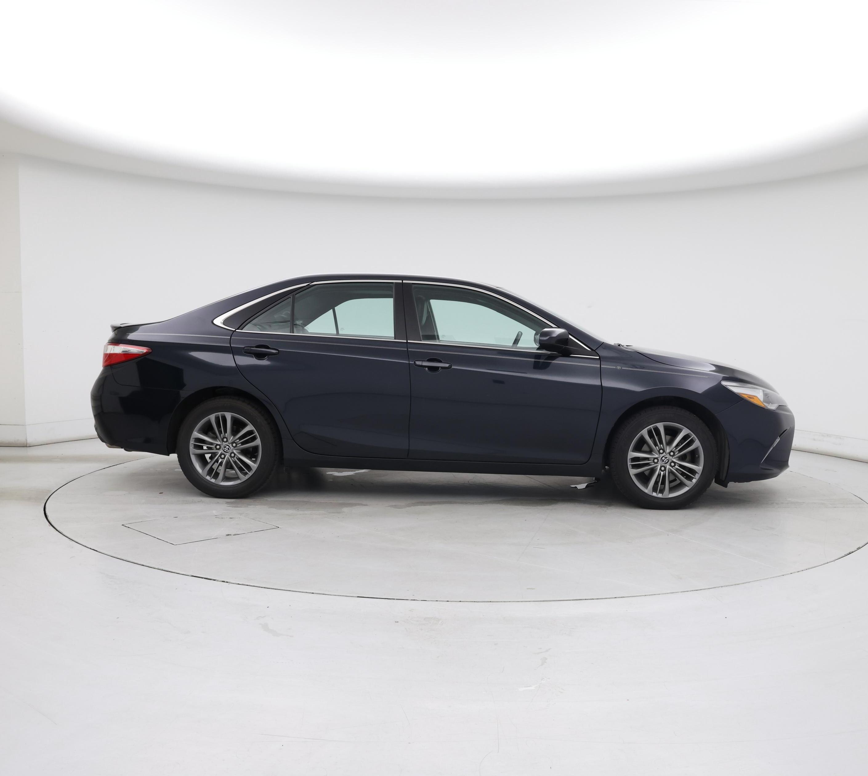 Thumbnail: 2017 Toyota Camry - 7
