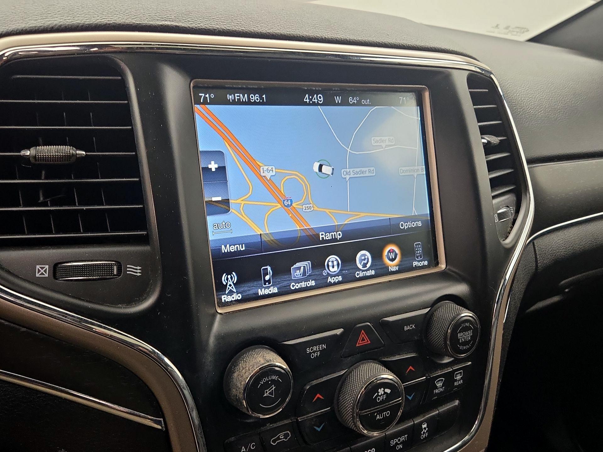 Thumbnail: 2017 Jeep Grand Cherokee - 14