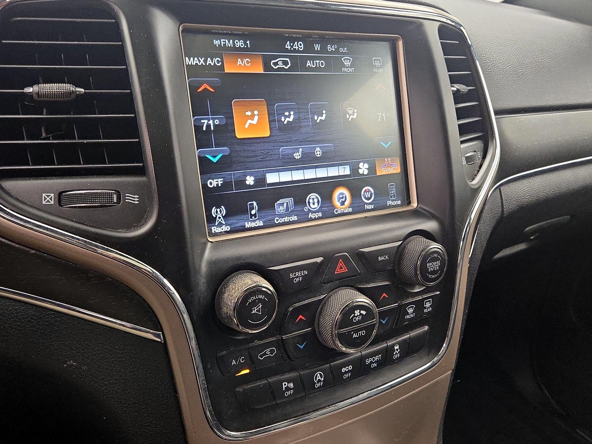 Thumbnail: 2017 Jeep Grand Cherokee - 17
