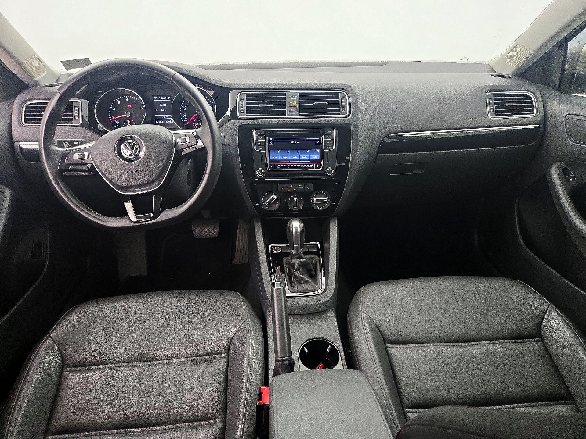 Thumbnail: 2016 Volkswagen Jetta - 9
