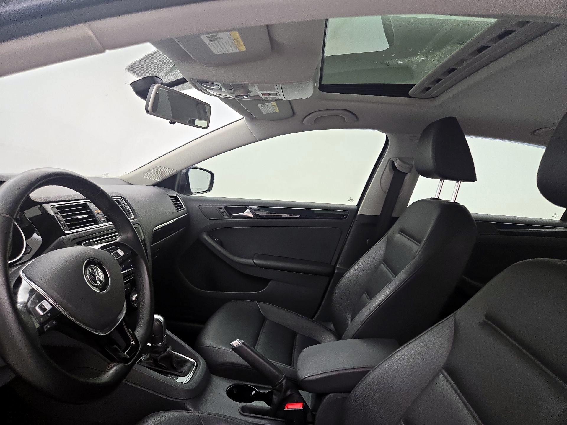 Thumbnail: 2016 Volkswagen Jetta - 20