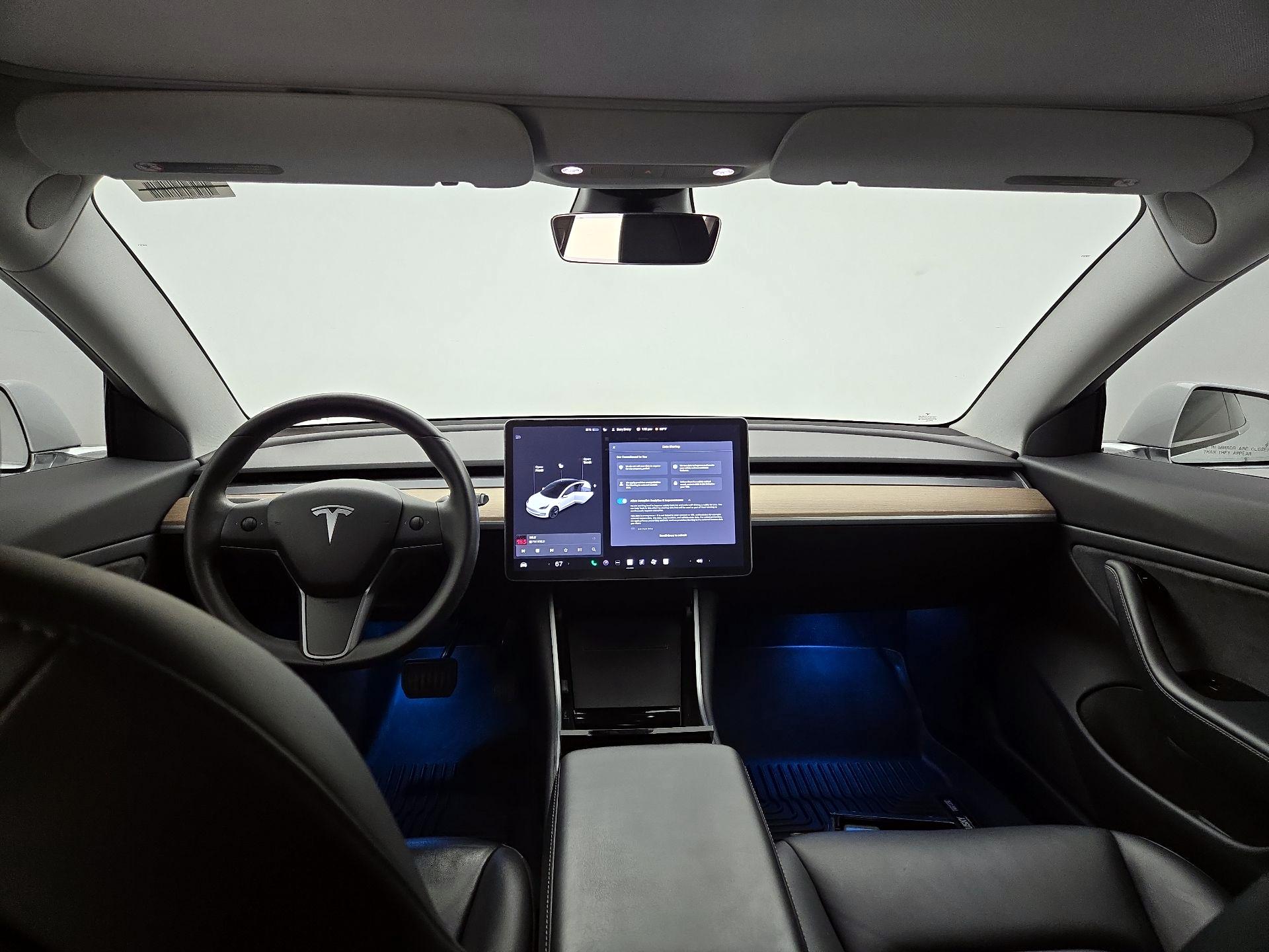 Thumbnail: 2020 Tesla Model 3 - 9