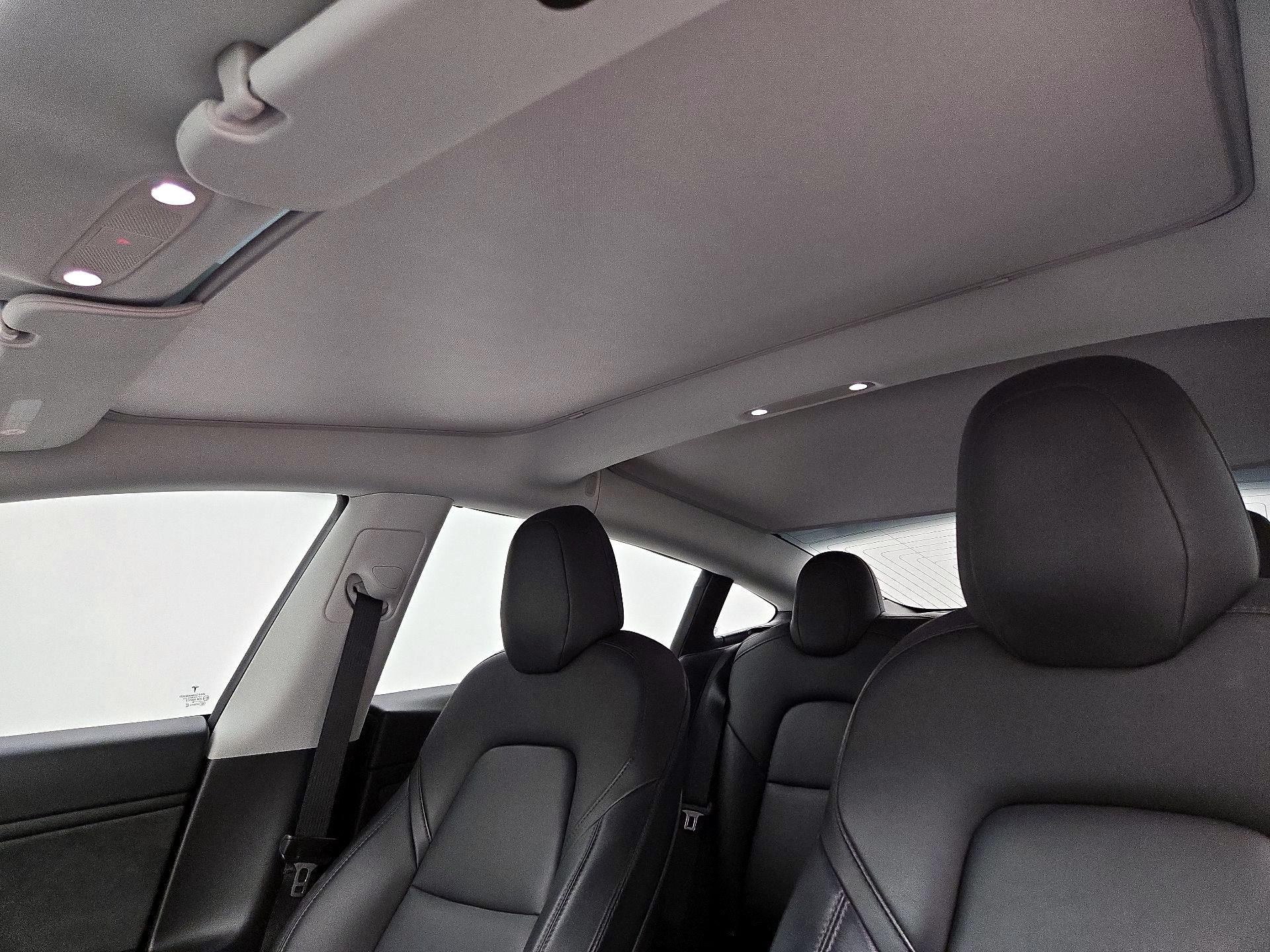 Thumbnail: 2020 Tesla Model 3 - 19